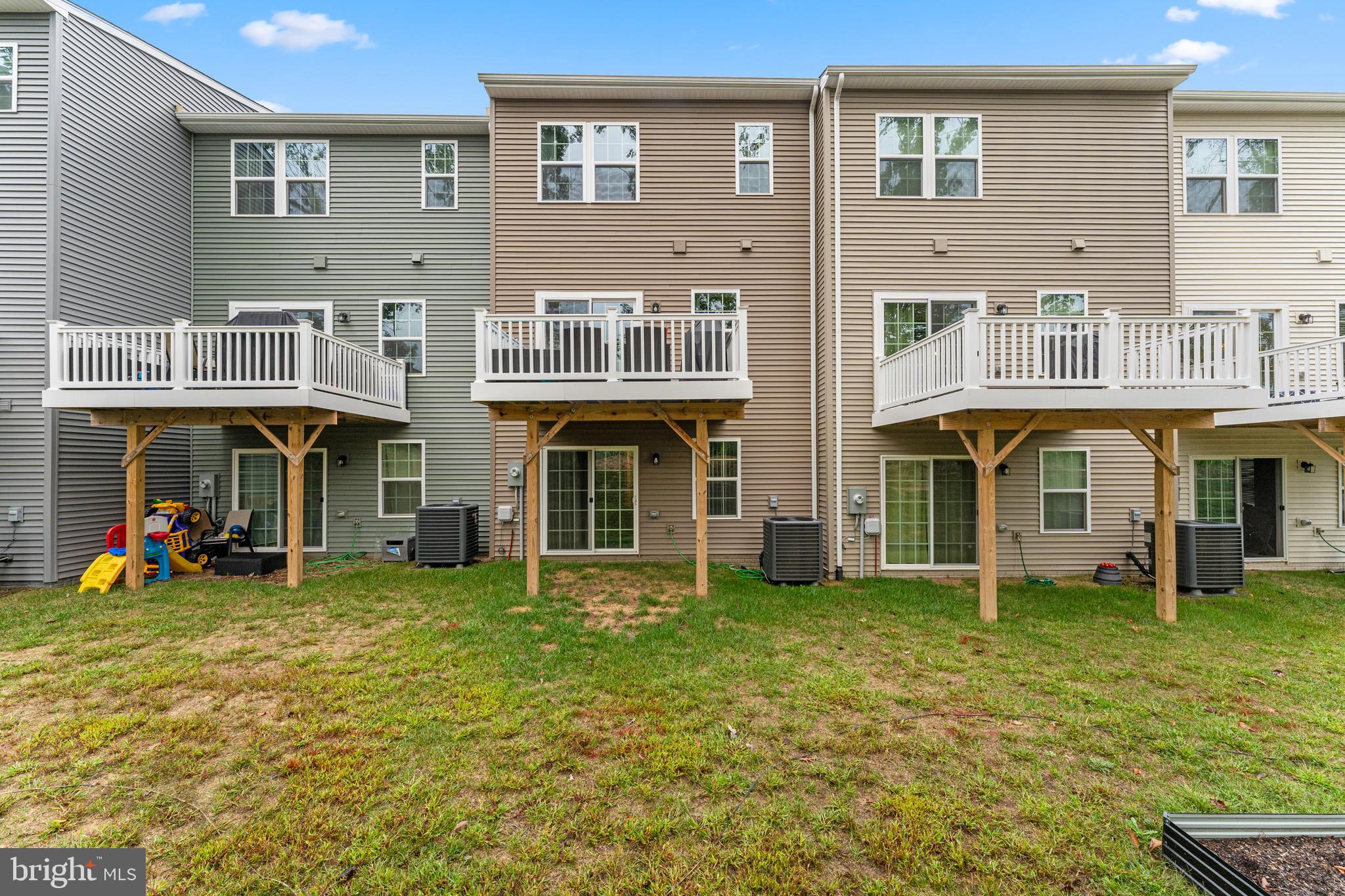 COURTHOUSE COMMONS - Residential