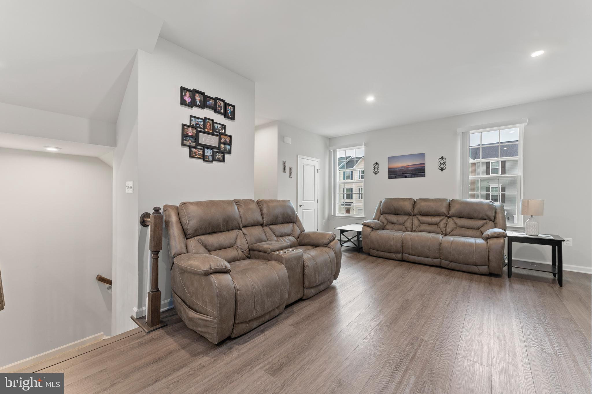 COURTHOUSE COMMONS - Residential