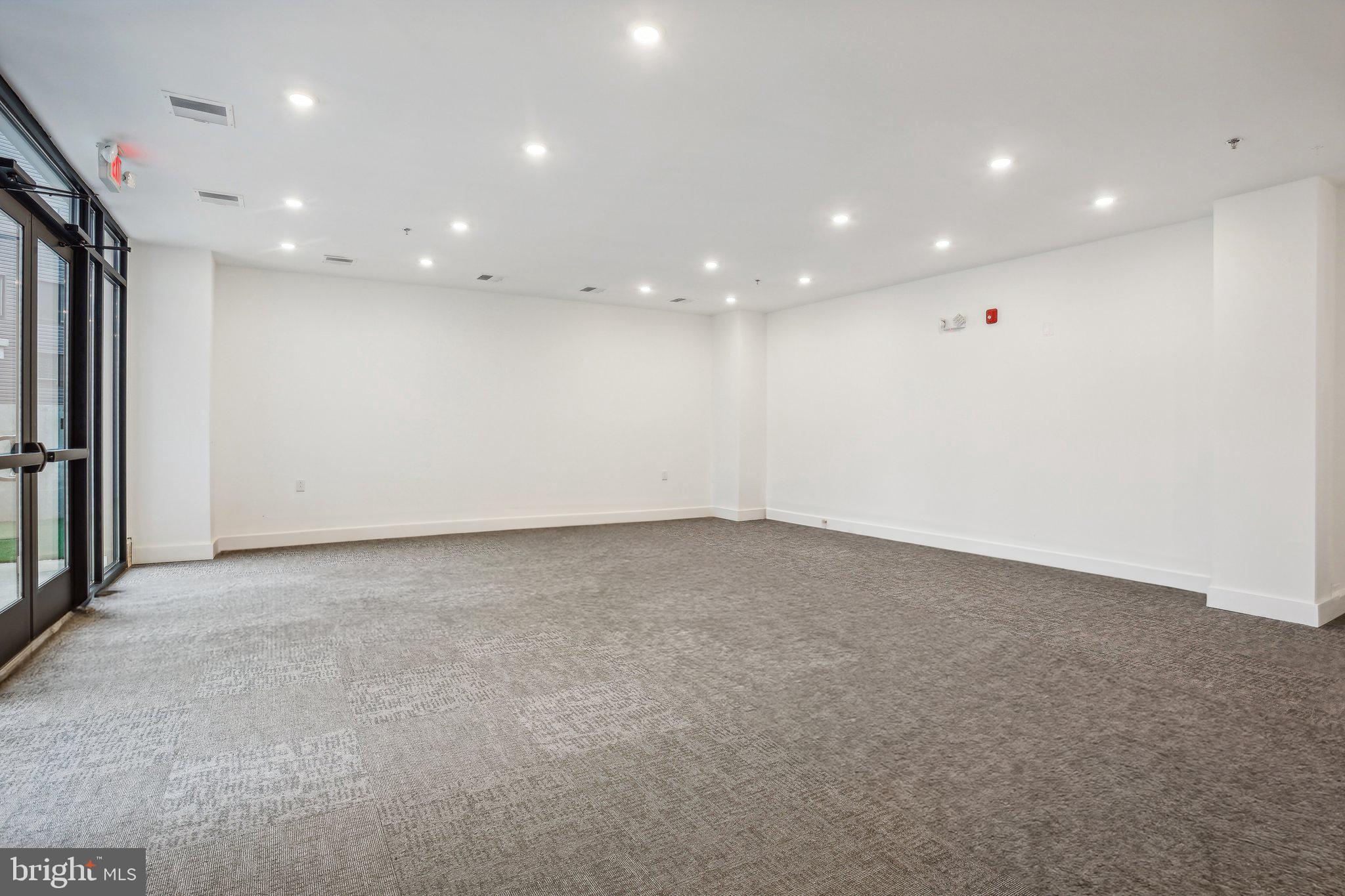 OLDE KENSINGTON - Residential Lease