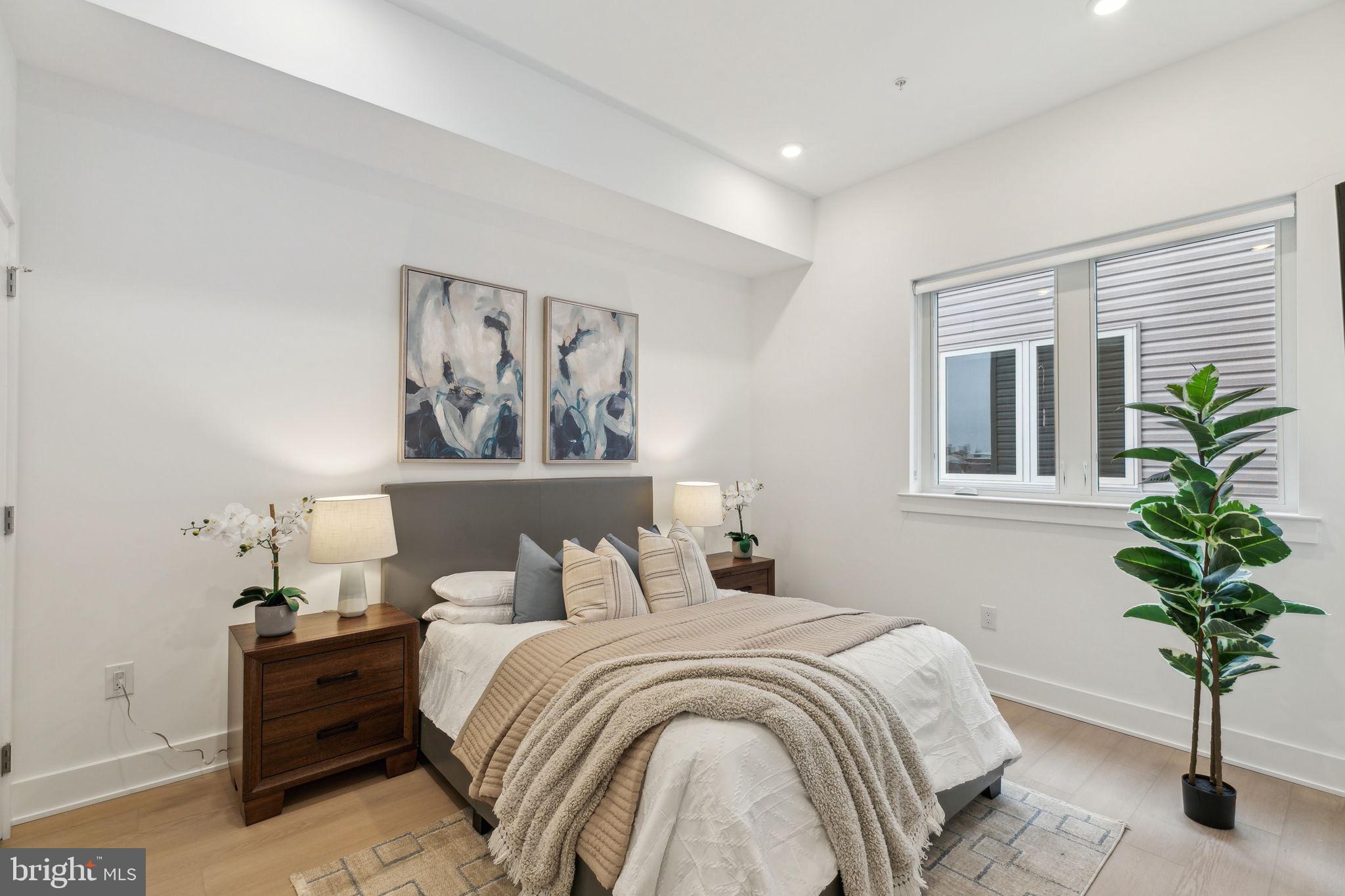 OLDE KENSINGTON - Residential Lease