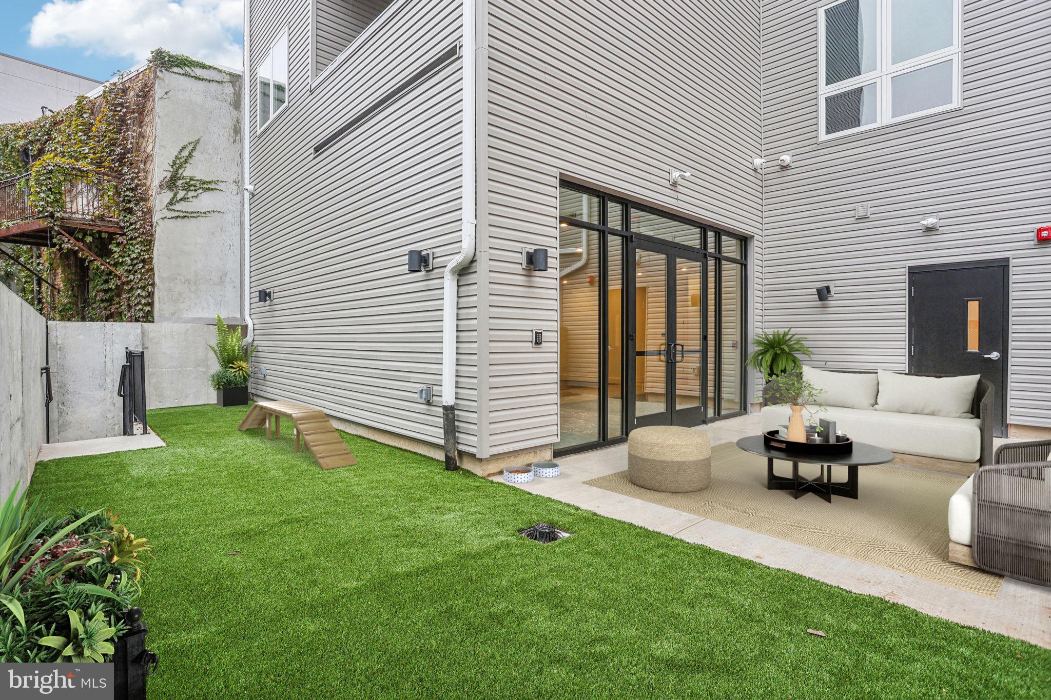 OLDE KENSINGTON - Residential Lease