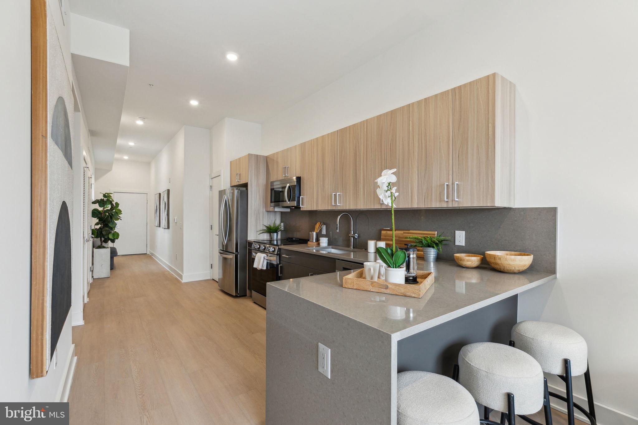 OLDE KENSINGTON - Residential Lease