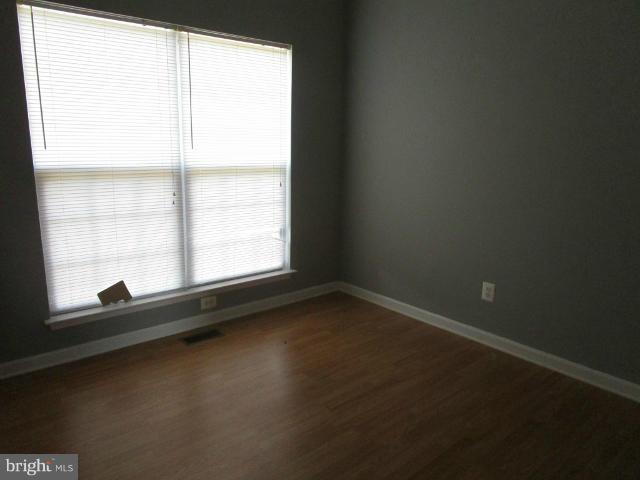 PARK RIDGE - Residential Lease