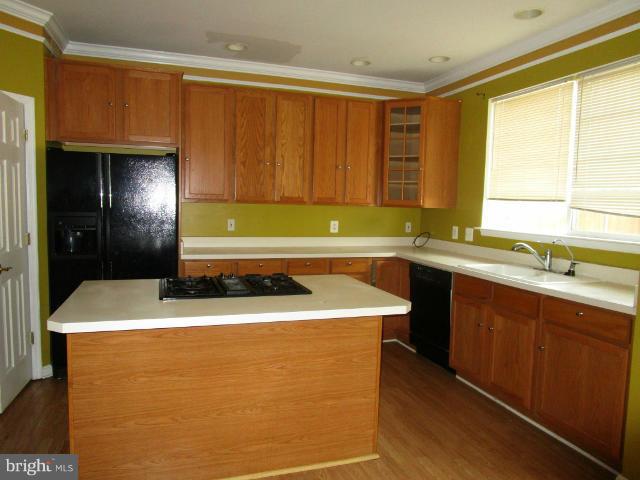 PARK RIDGE - Residential Lease