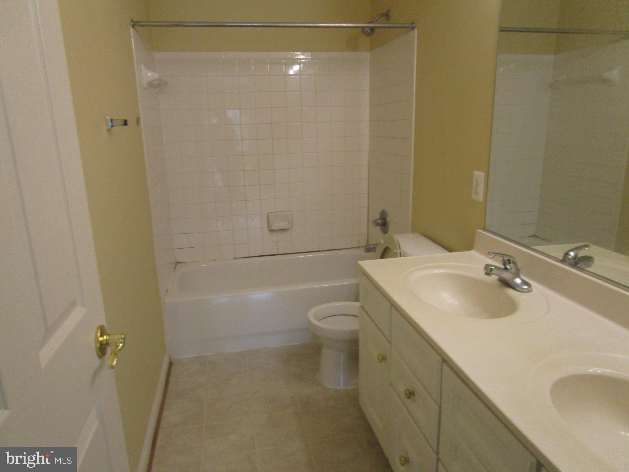 PARK RIDGE - Residential Lease