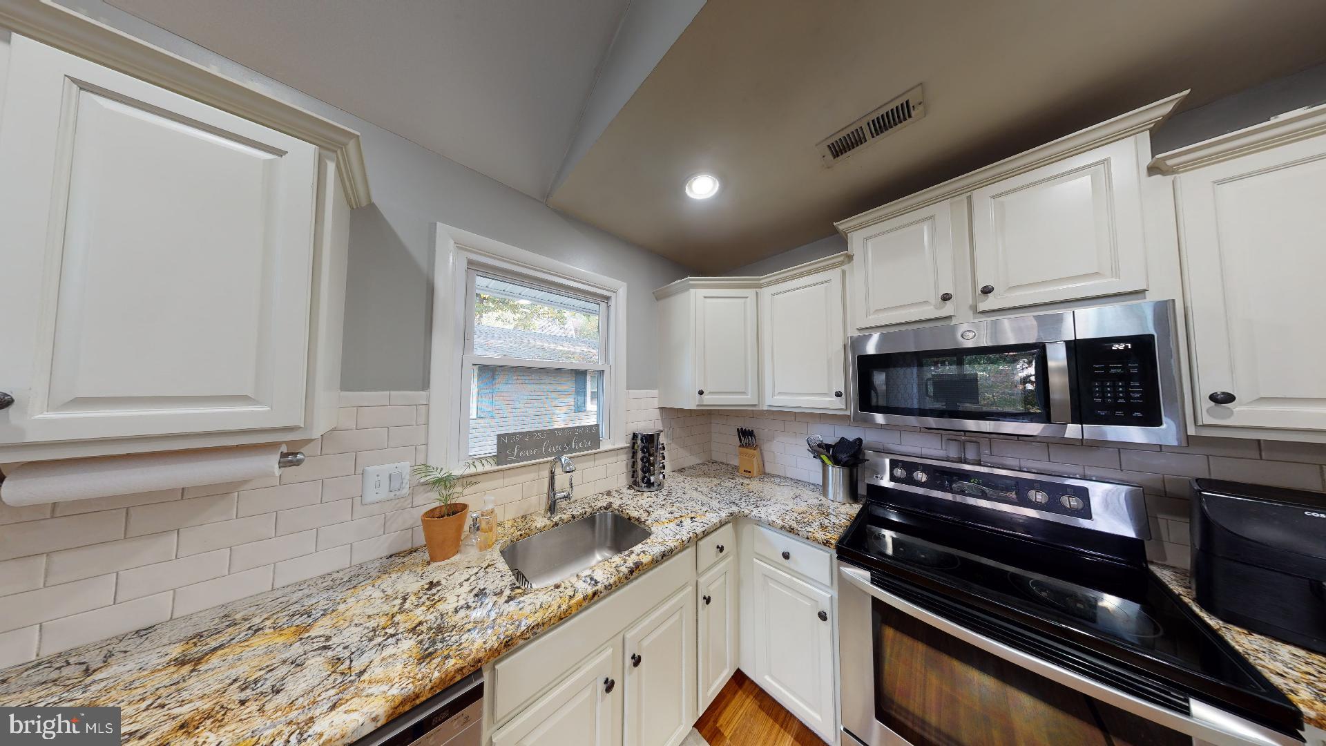 CAPE ST CLAIRE - Residential