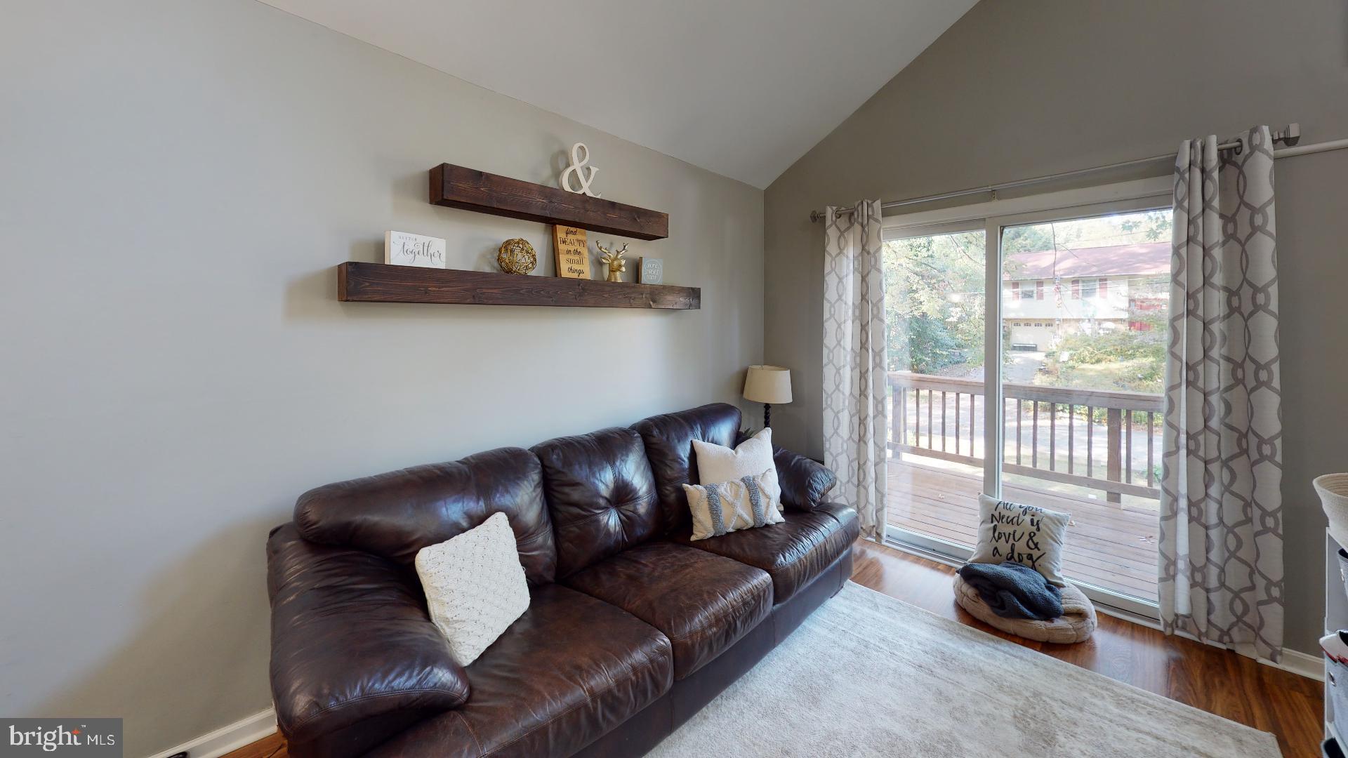 CAPE ST CLAIRE - Residential