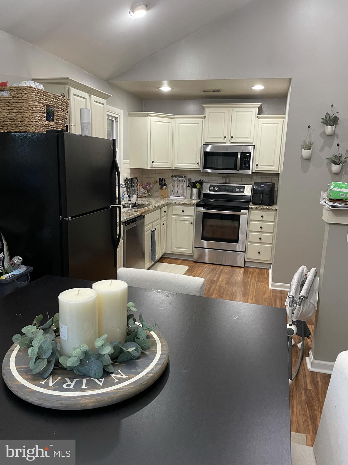 CAPE ST CLAIRE - Residential