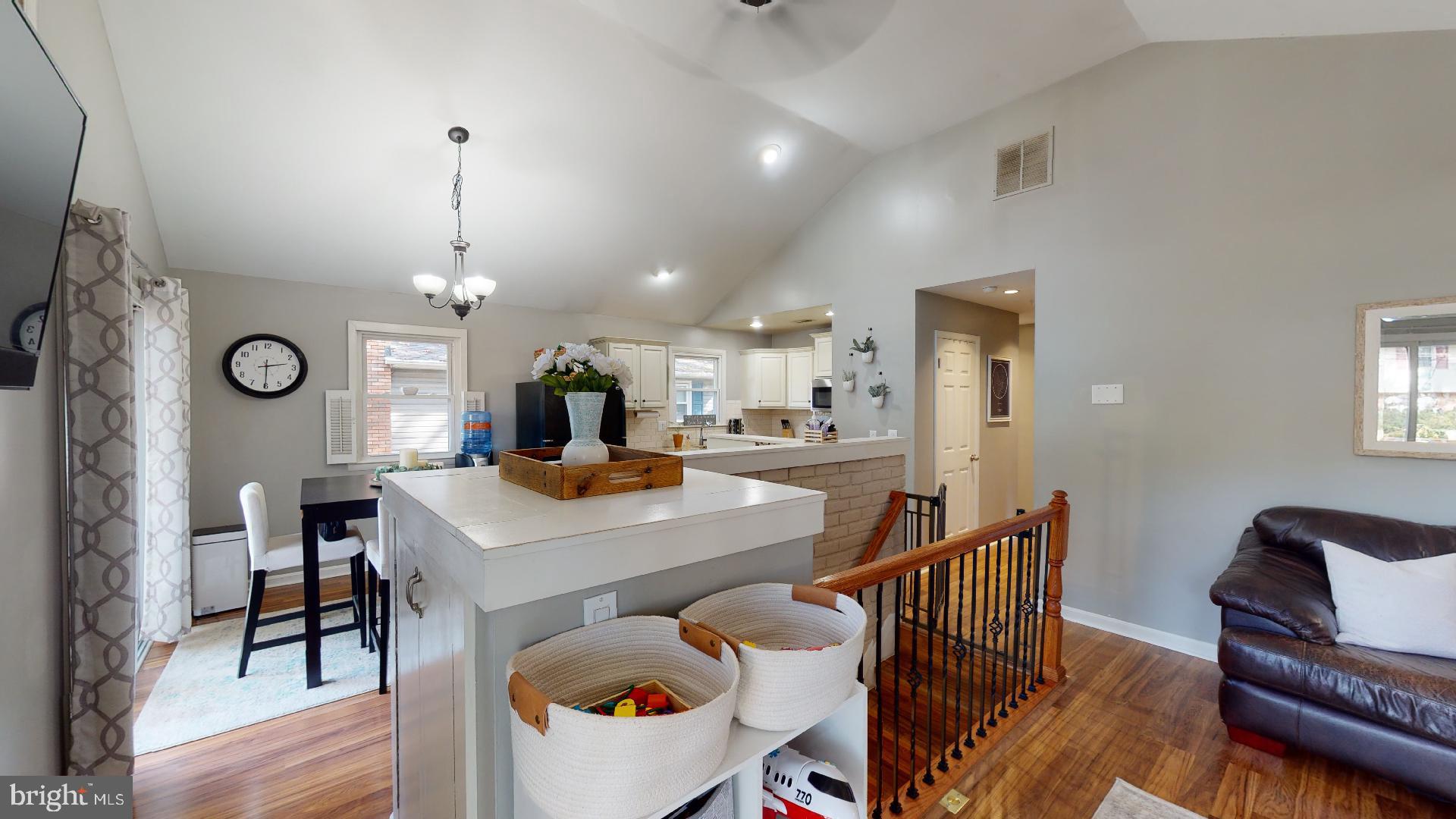 CAPE ST CLAIRE - Residential