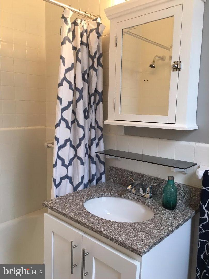 RITTENHOUSE SQUARE - Residential Lease