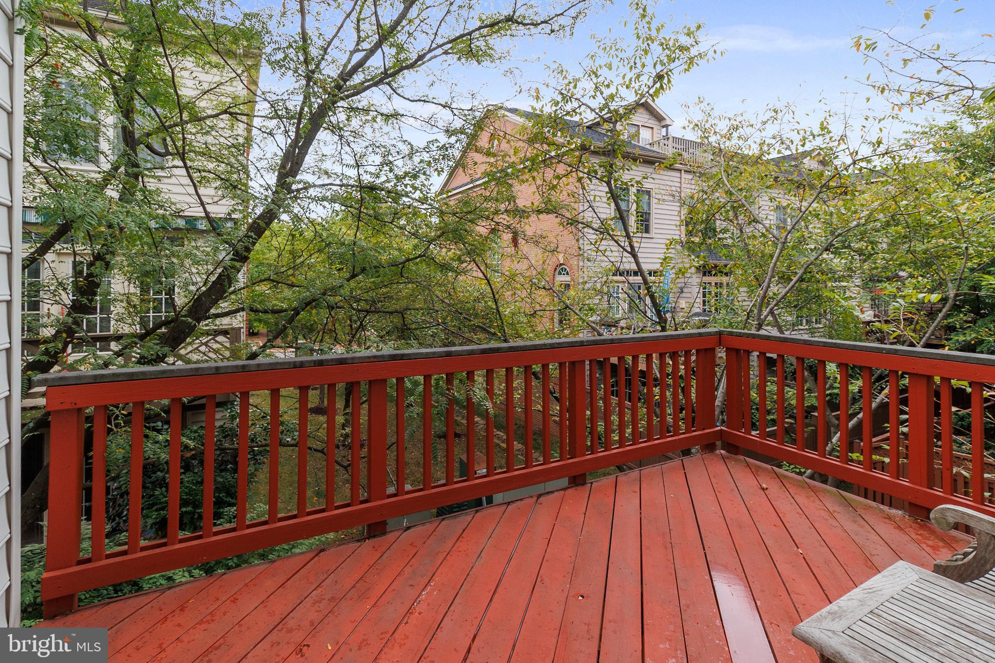 CAMERON STATION - Residential