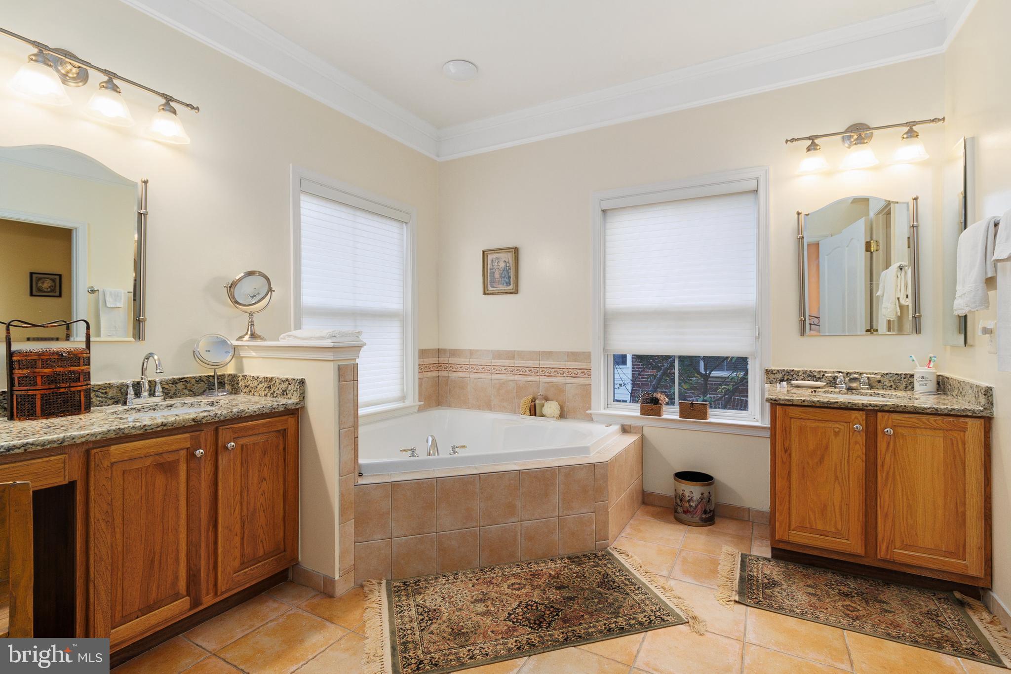 CAMERON STATION - Residential