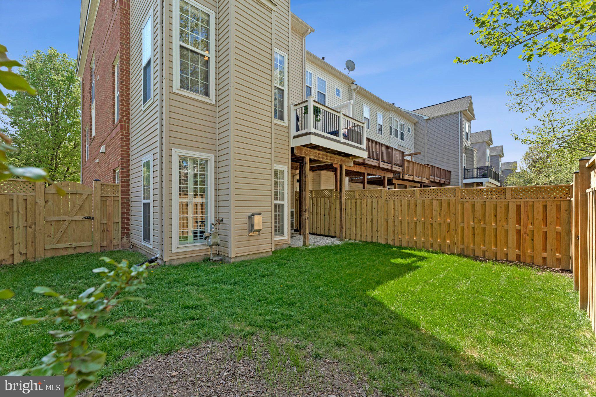 BROADLANDS SOUTH - Residential