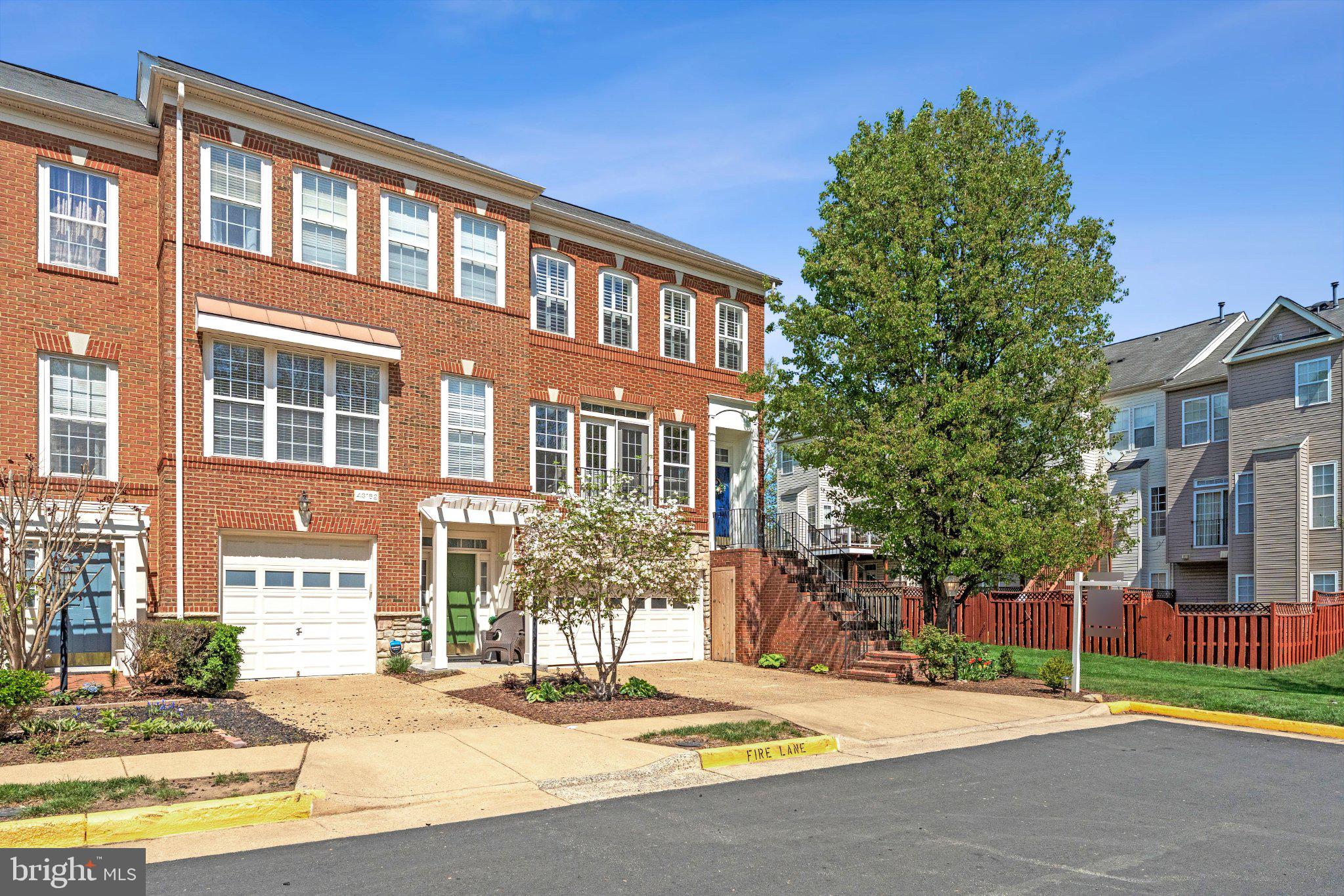 BROADLANDS SOUTH - Residential