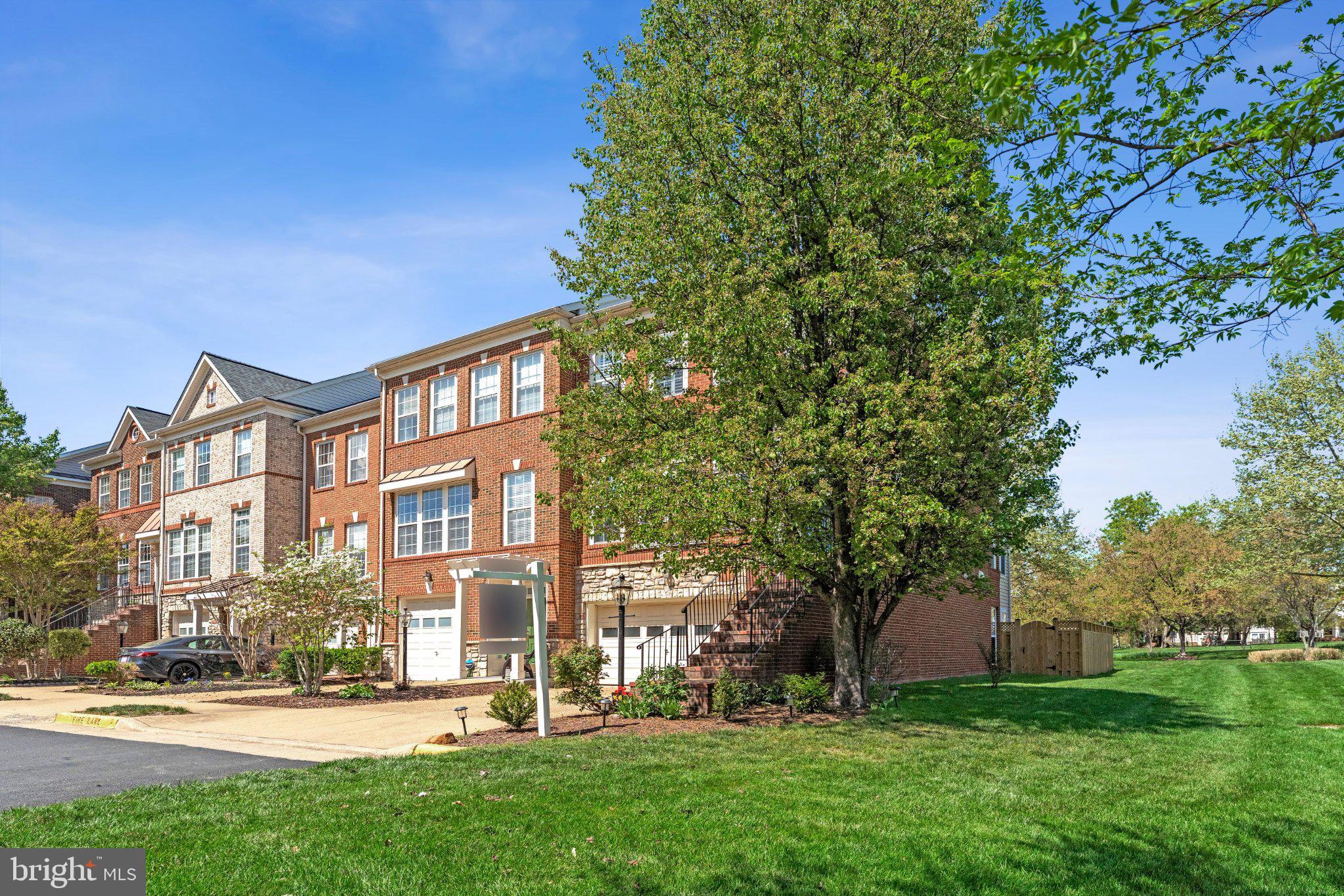 BROADLANDS SOUTH - Residential