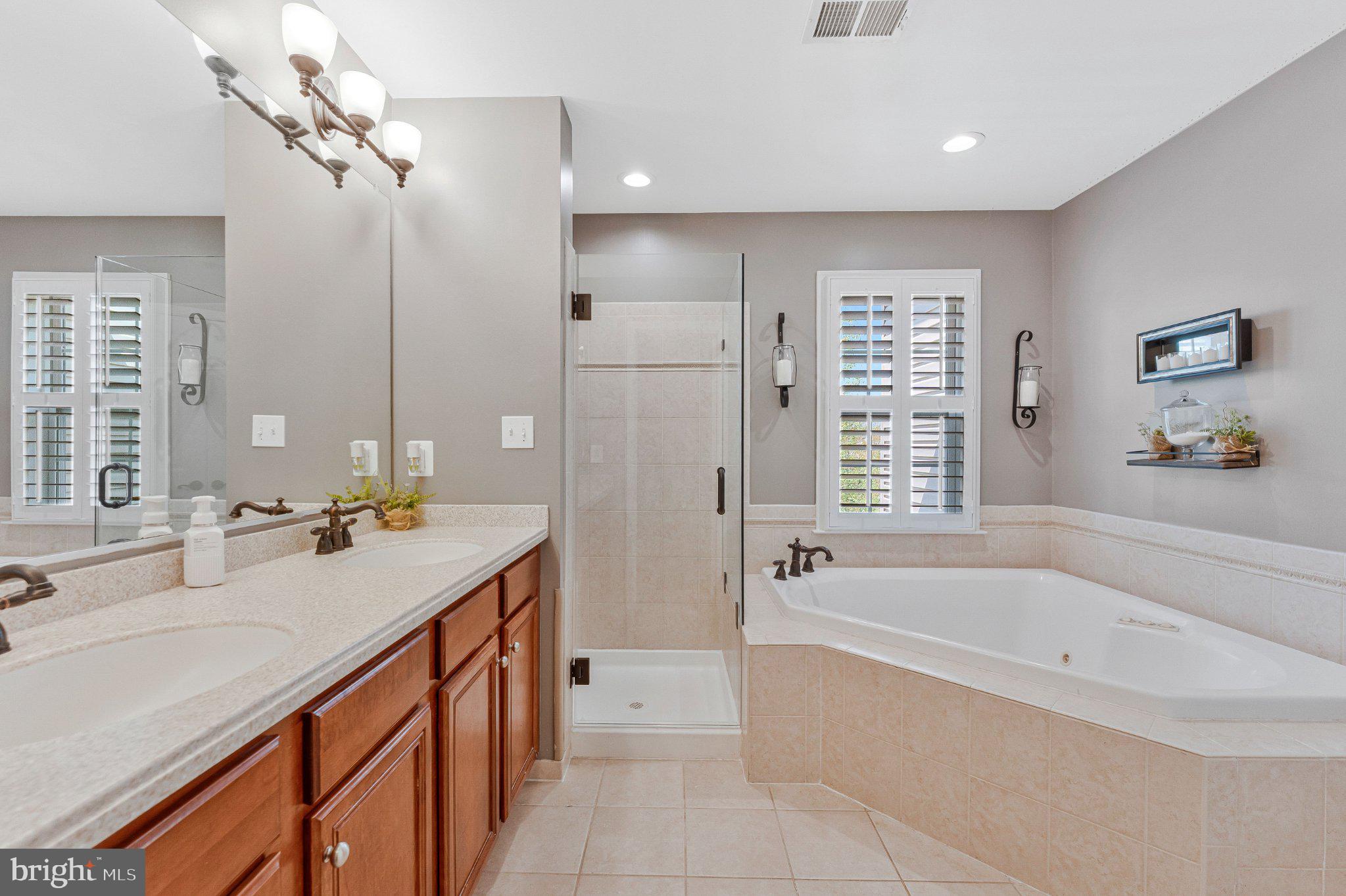 BROADLANDS SOUTH - Residential