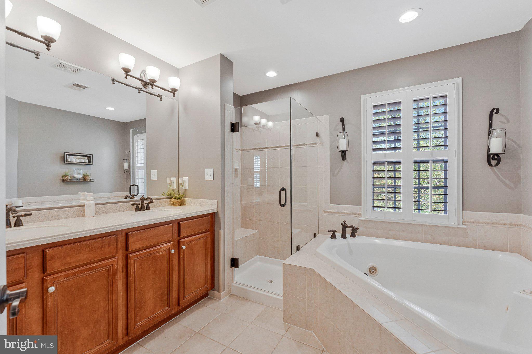 BROADLANDS SOUTH - Residential