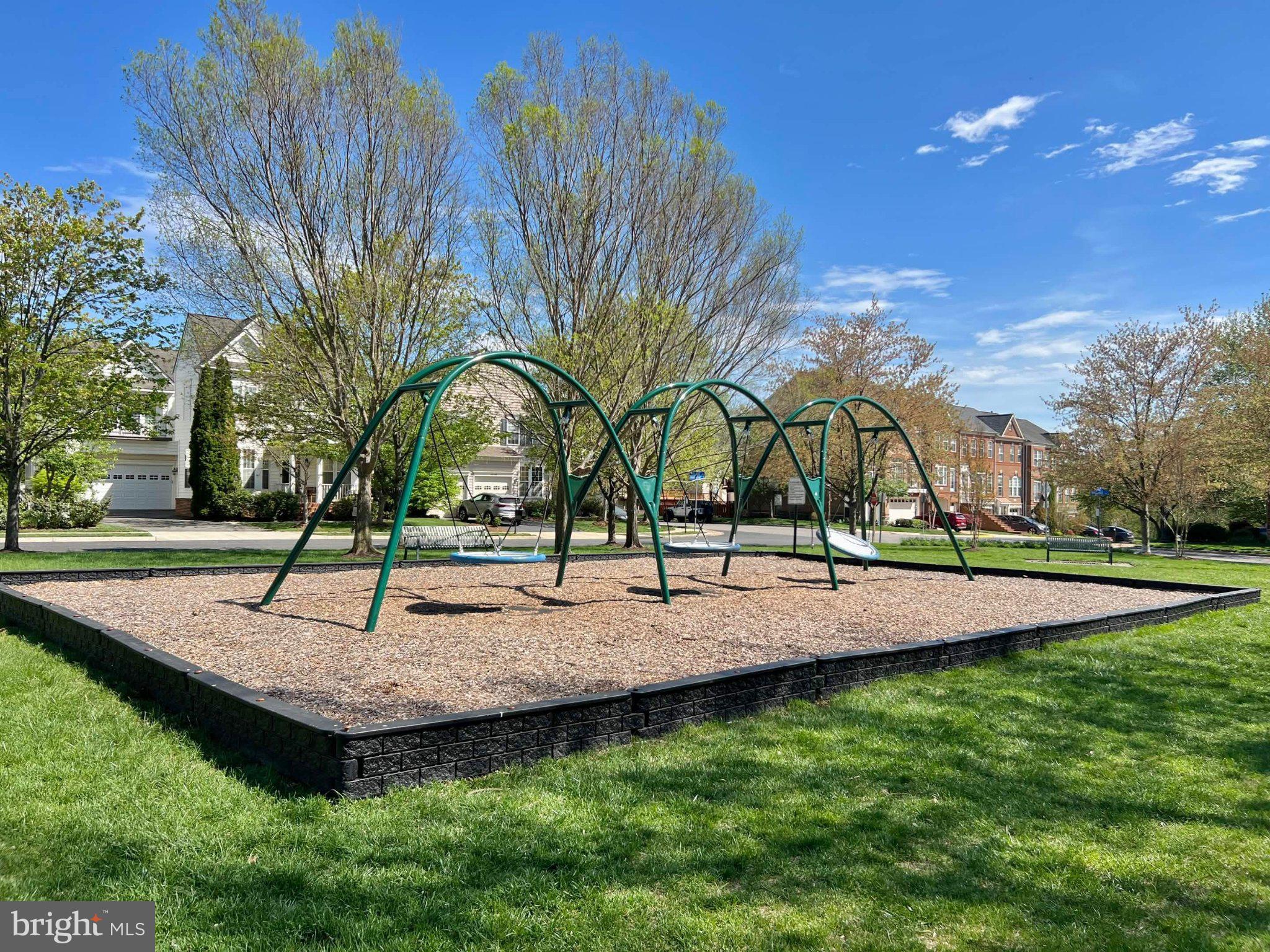 BROADLANDS SOUTH - Residential