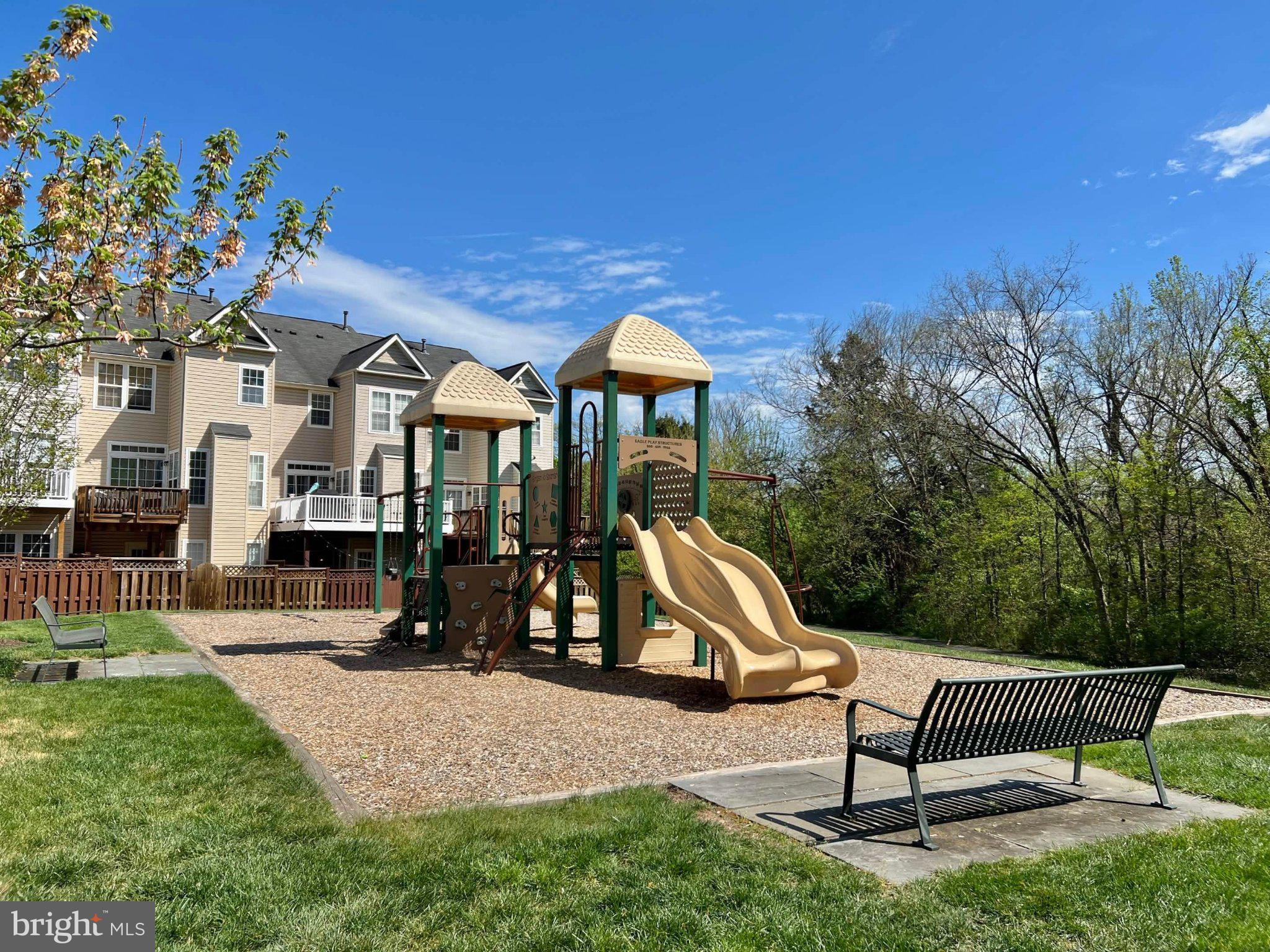 BROADLANDS SOUTH - Residential