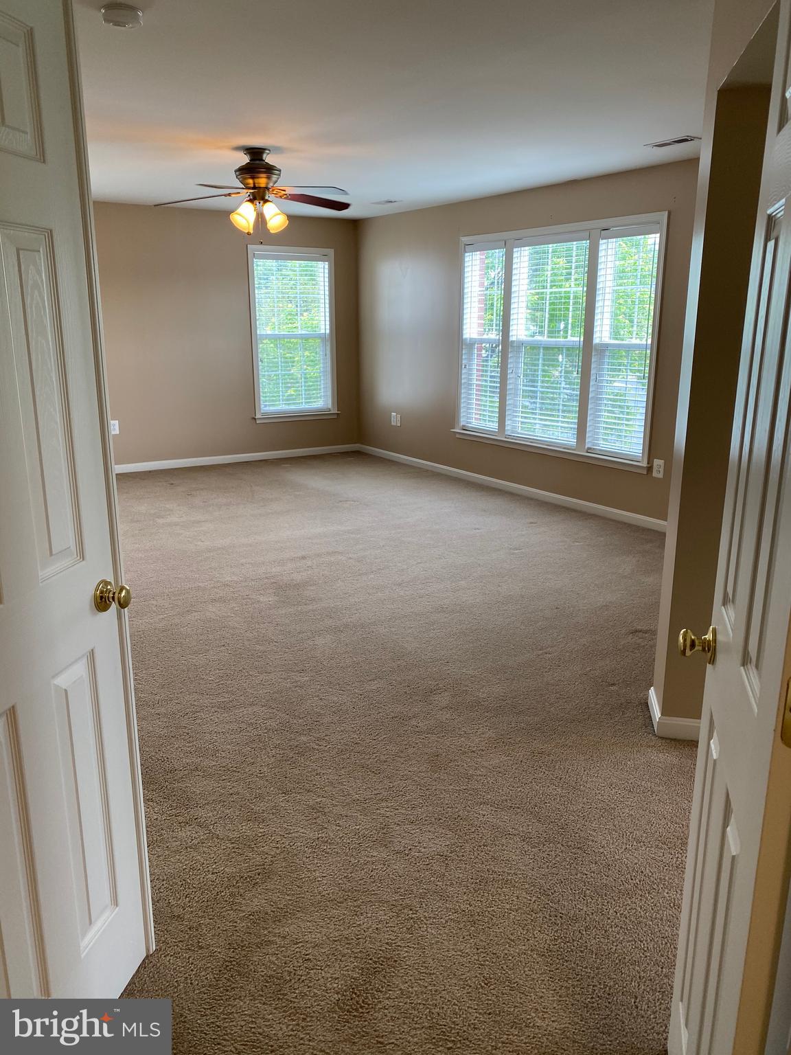 LEELAND STATION - Residential Lease