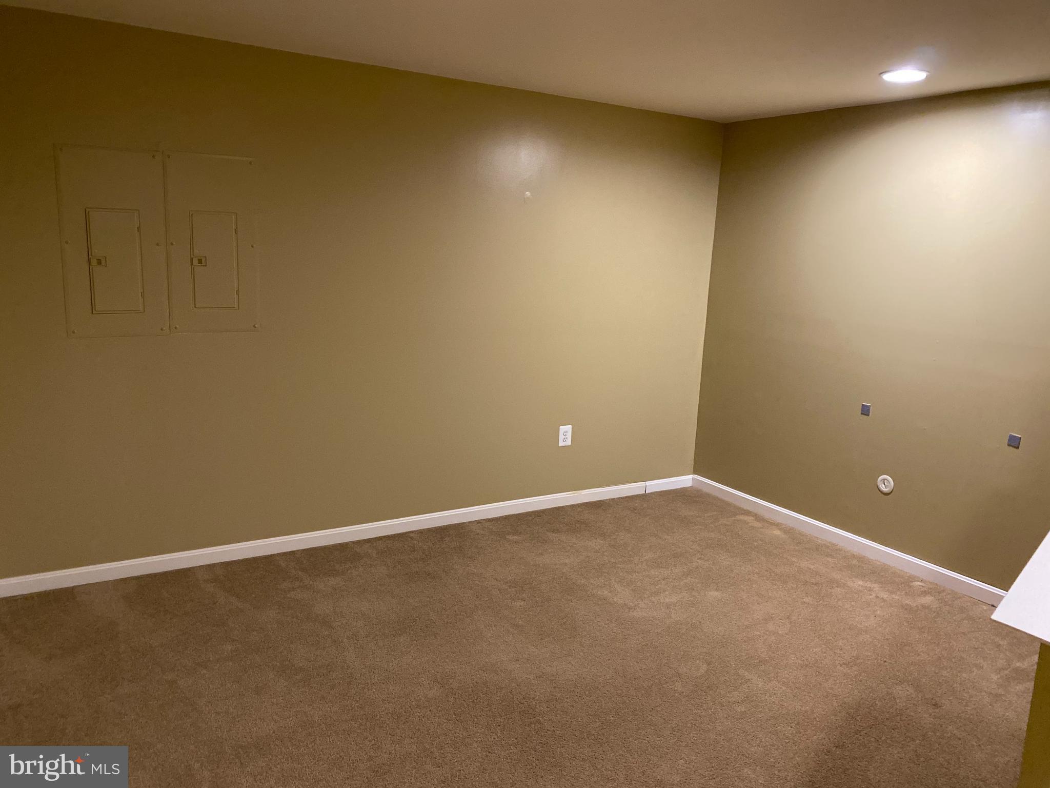 LEELAND STATION - Residential Lease