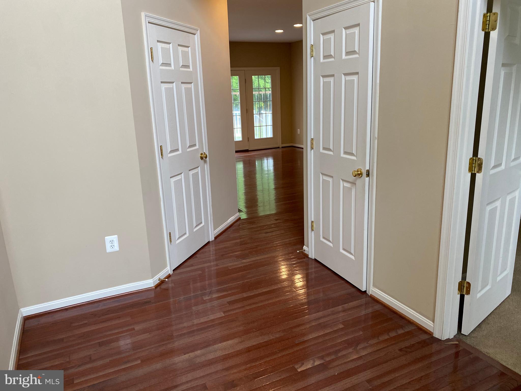 LEELAND STATION - Residential Lease