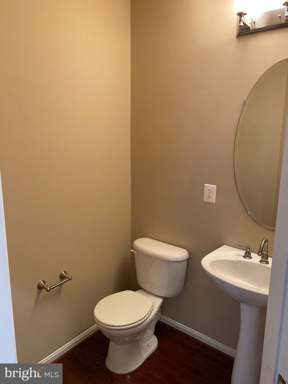 LEELAND STATION - Residential Lease