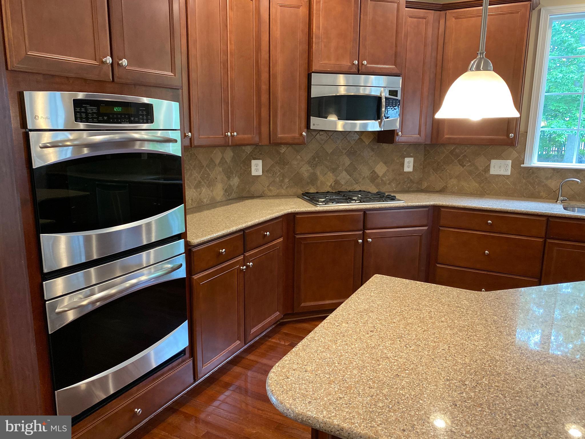 LEELAND STATION - Residential Lease