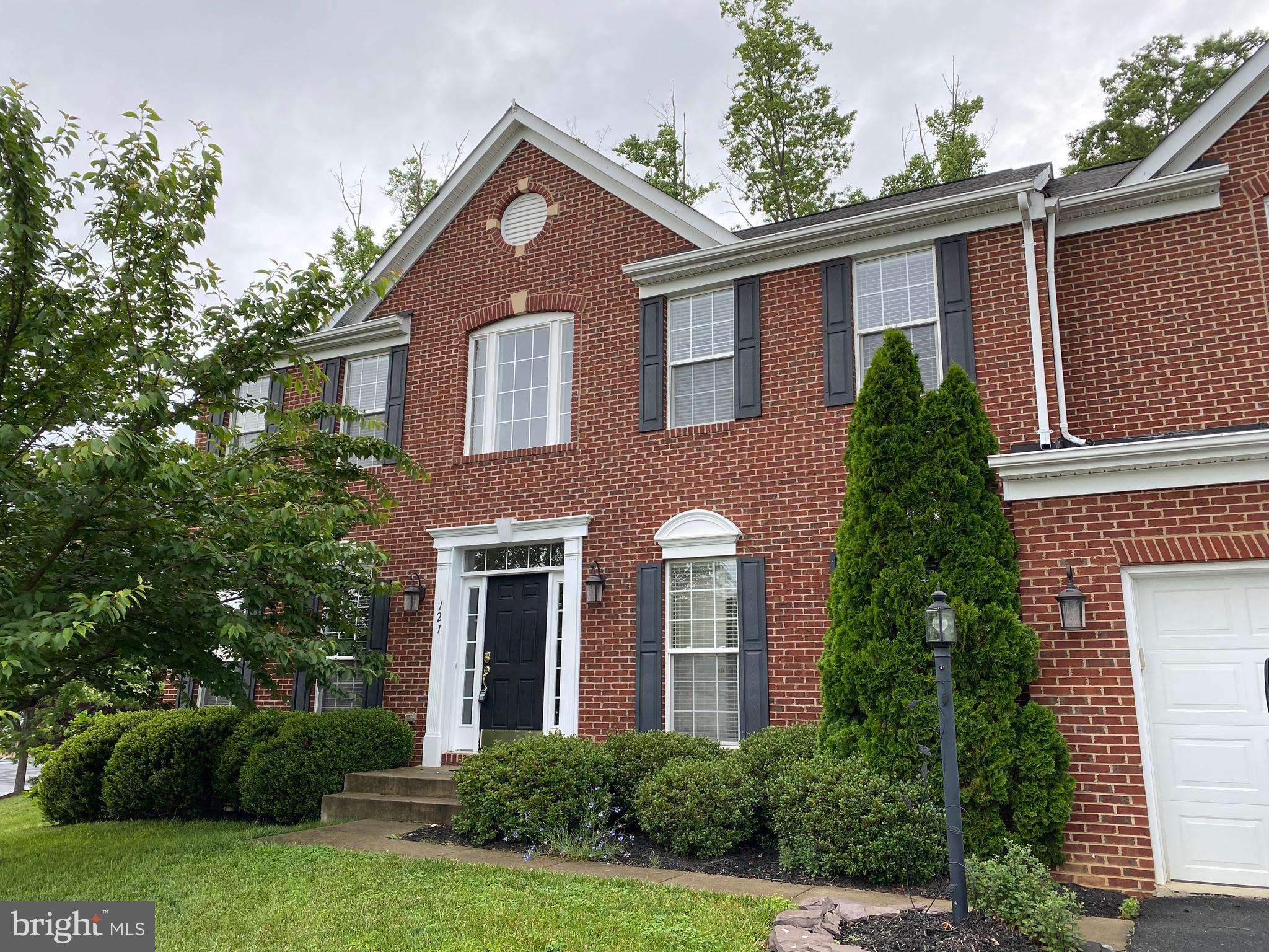 LEELAND STATION - Residential Lease