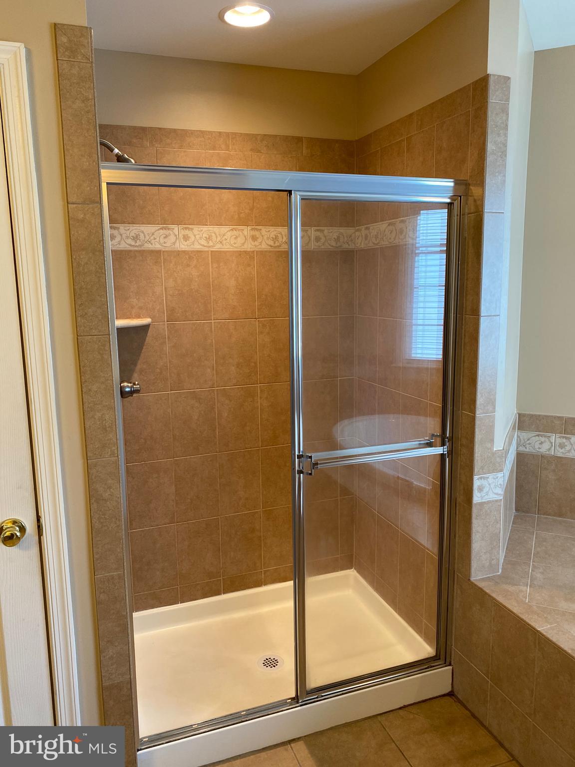 LEELAND STATION - Residential Lease