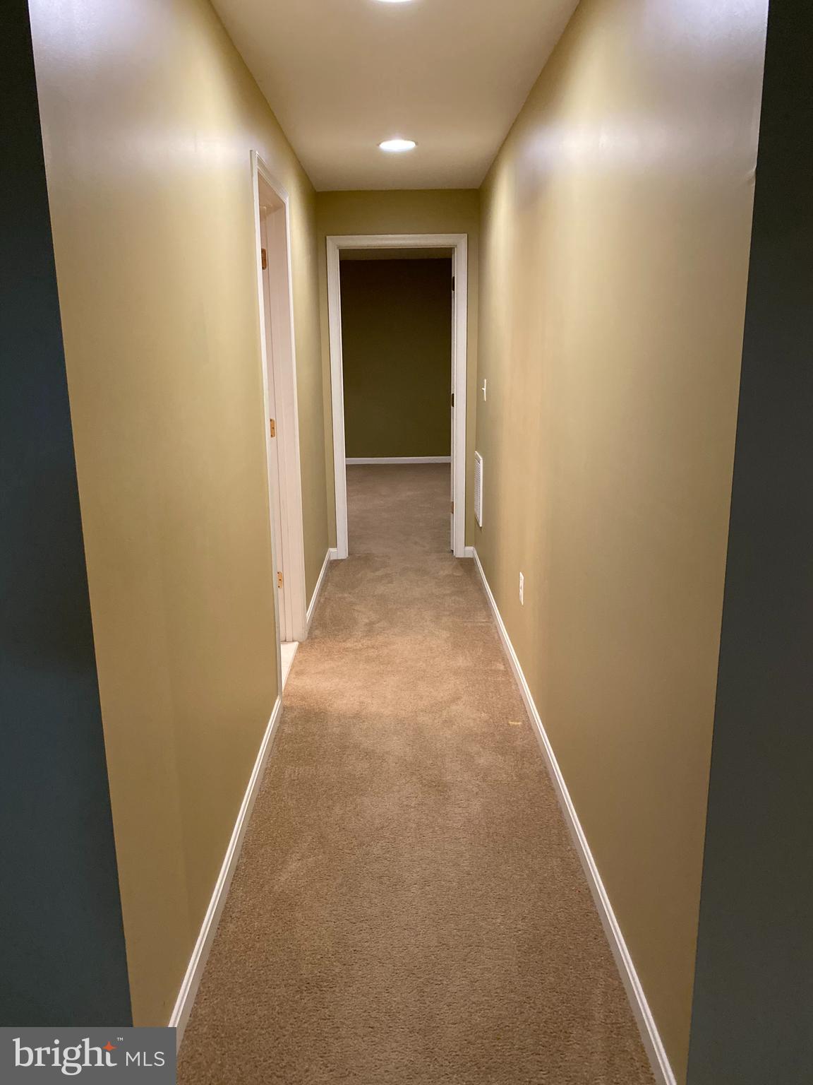 LEELAND STATION - Residential Lease