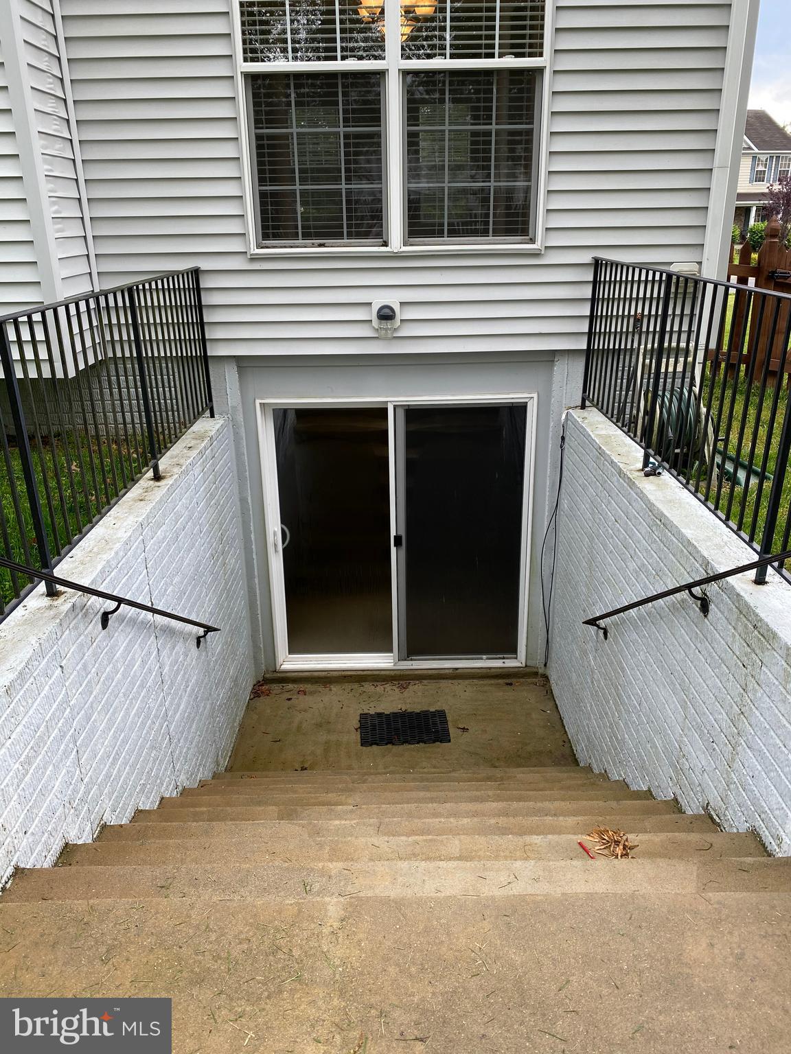 LEELAND STATION - Residential Lease