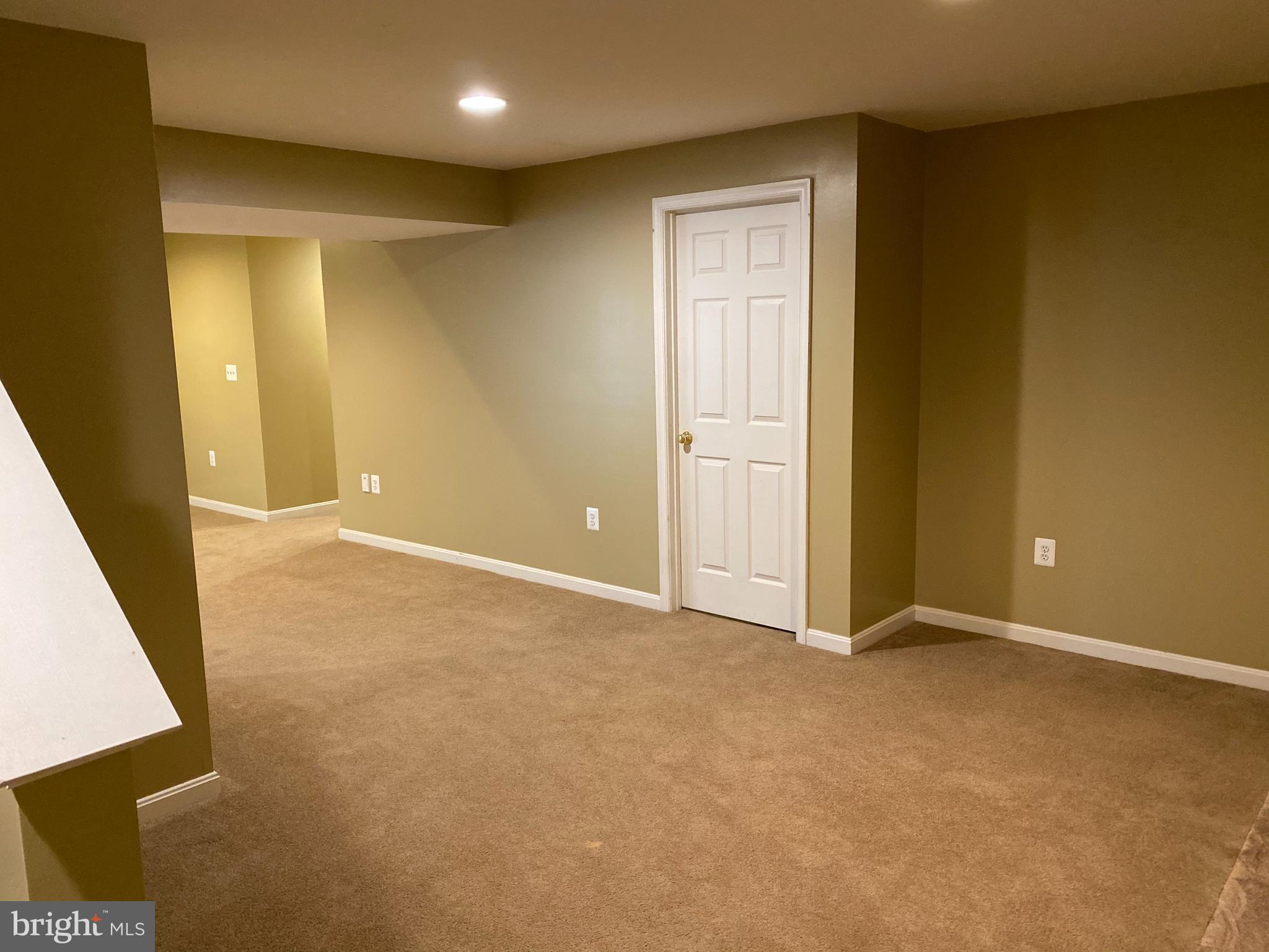 LEELAND STATION - Residential Lease