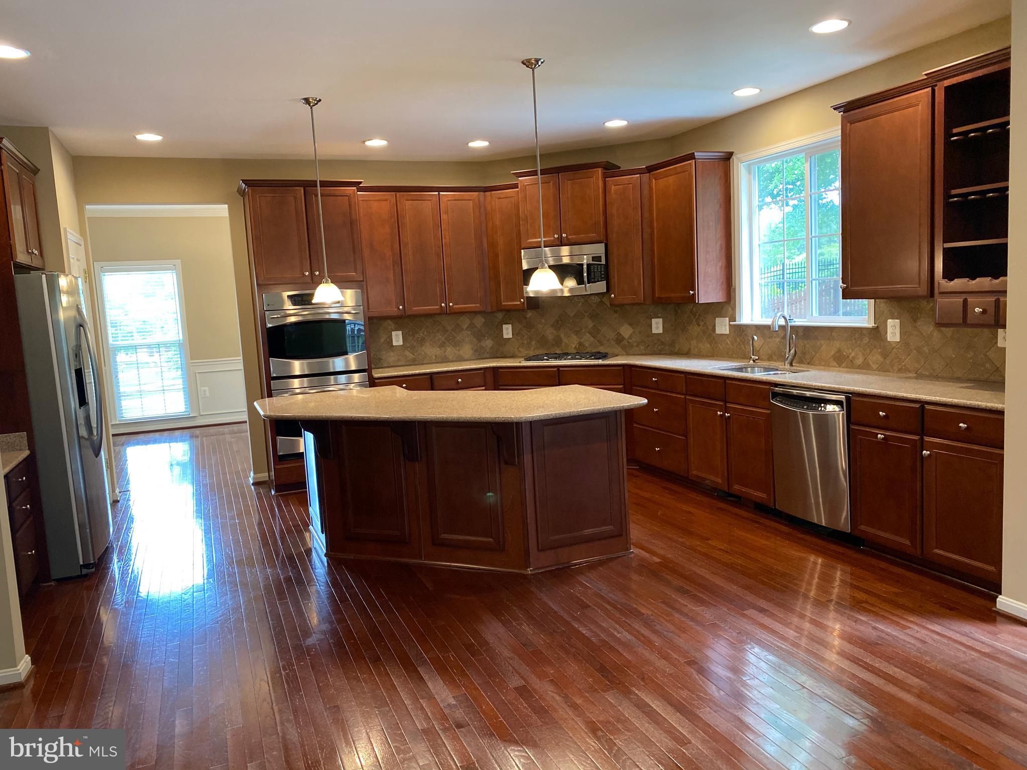 LEELAND STATION - Residential Lease