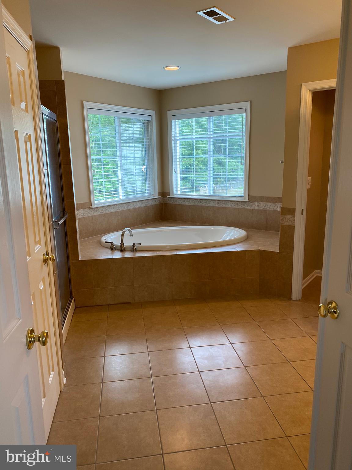 LEELAND STATION - Residential Lease