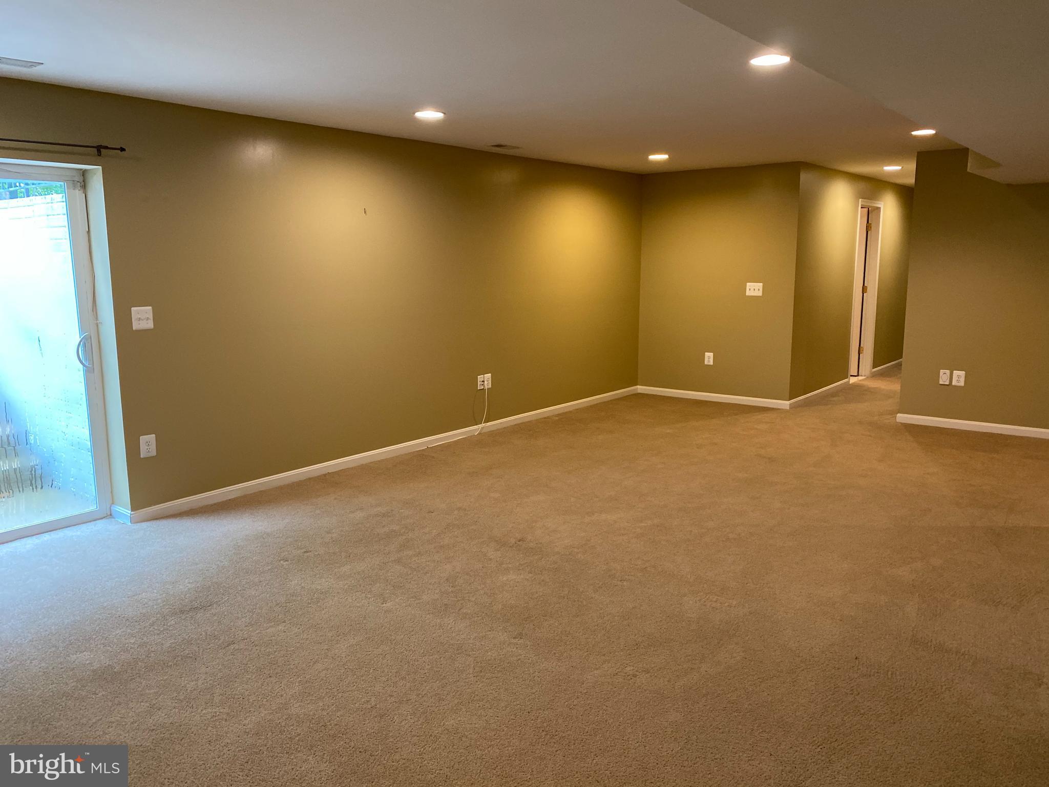 LEELAND STATION - Residential Lease