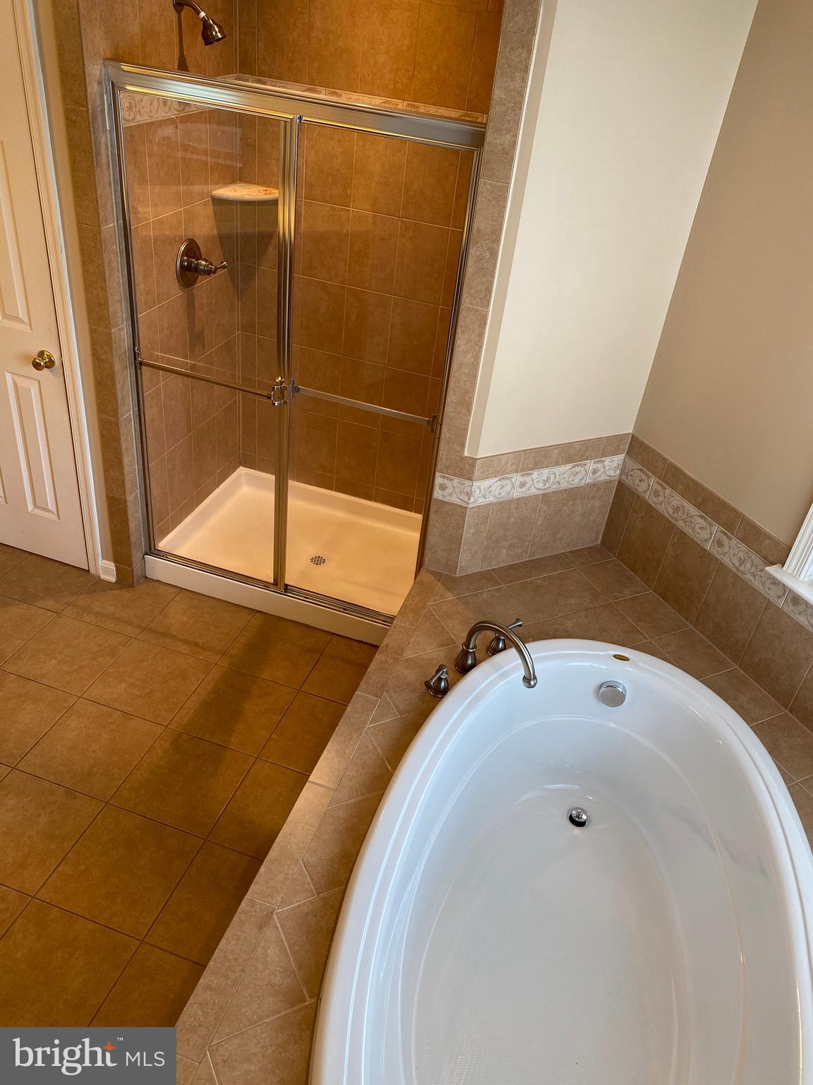 LEELAND STATION - Residential Lease