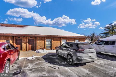 Photo of 9832 Business Way, MANASSAS, VA 20110 (MLS # VAMN2010174)