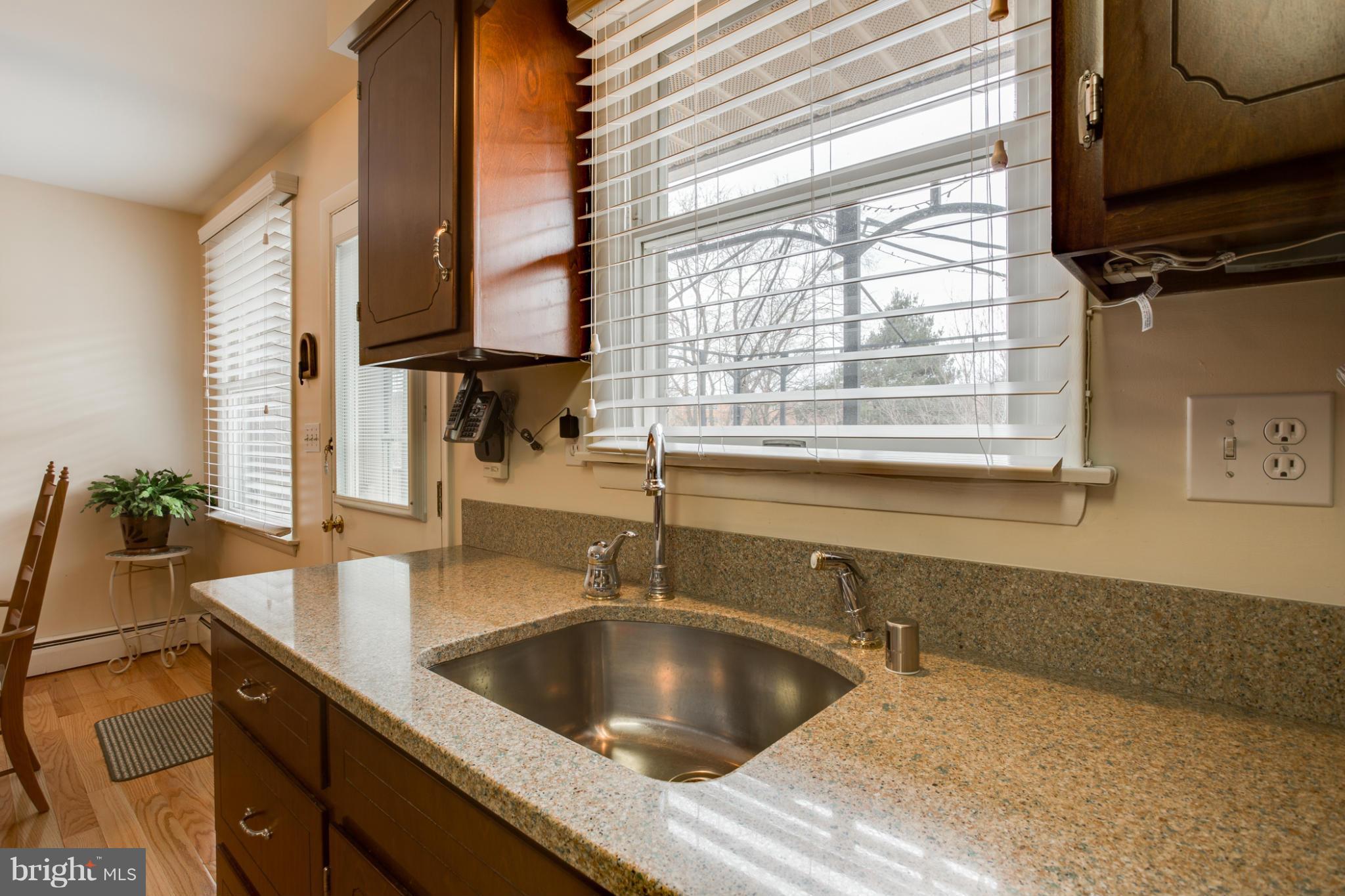 MOUNT HEBRON - Residential