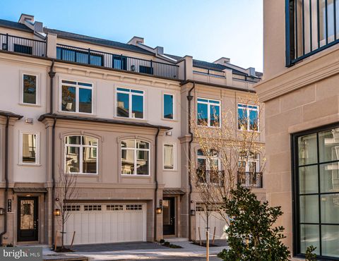 Photo of 8147 RIVER #45, BETHESDA, MD 20817 (MLS # MDMC2074474)