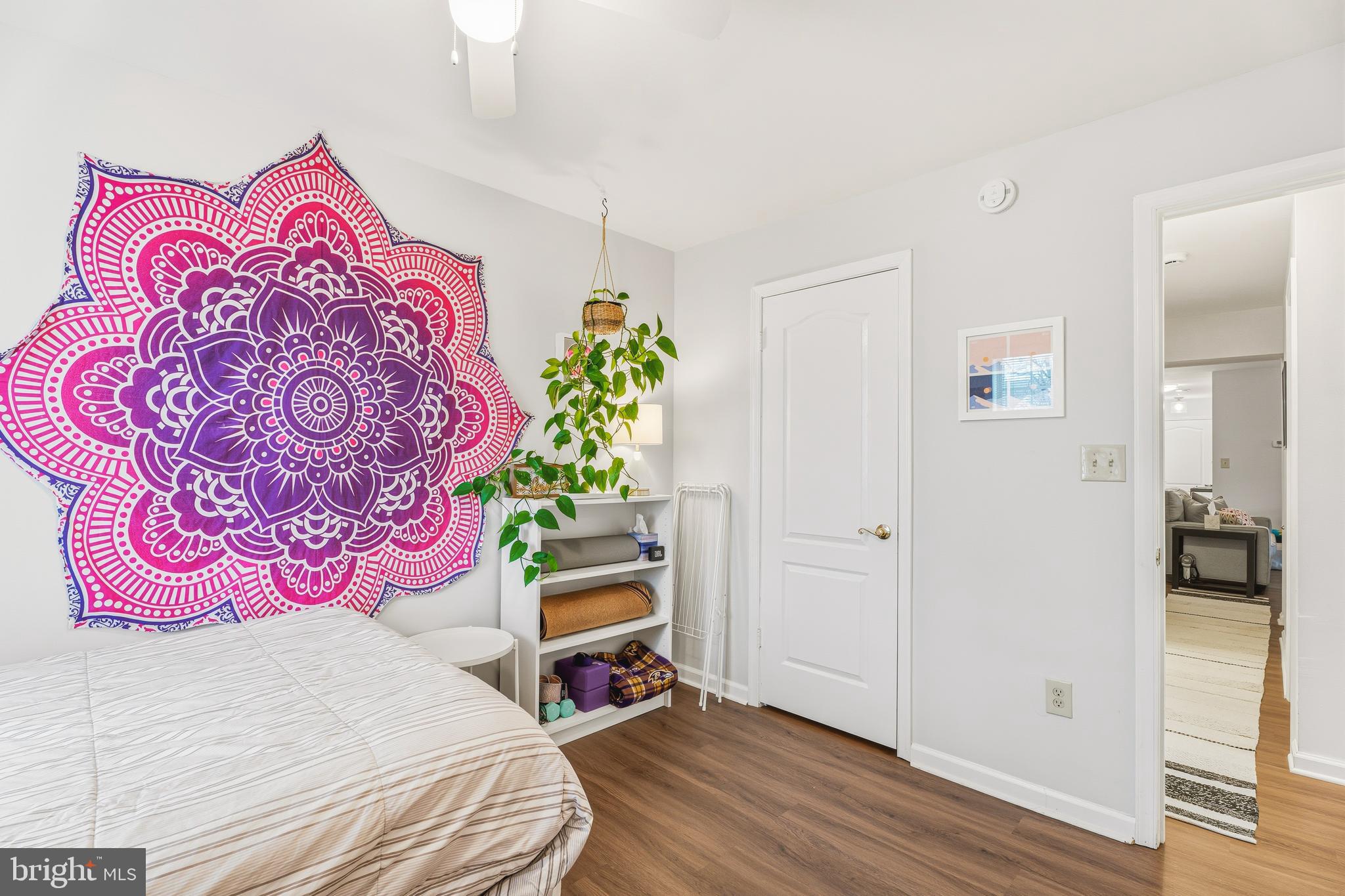 VILLAGE OF MONTGOMERY RUN - Residential