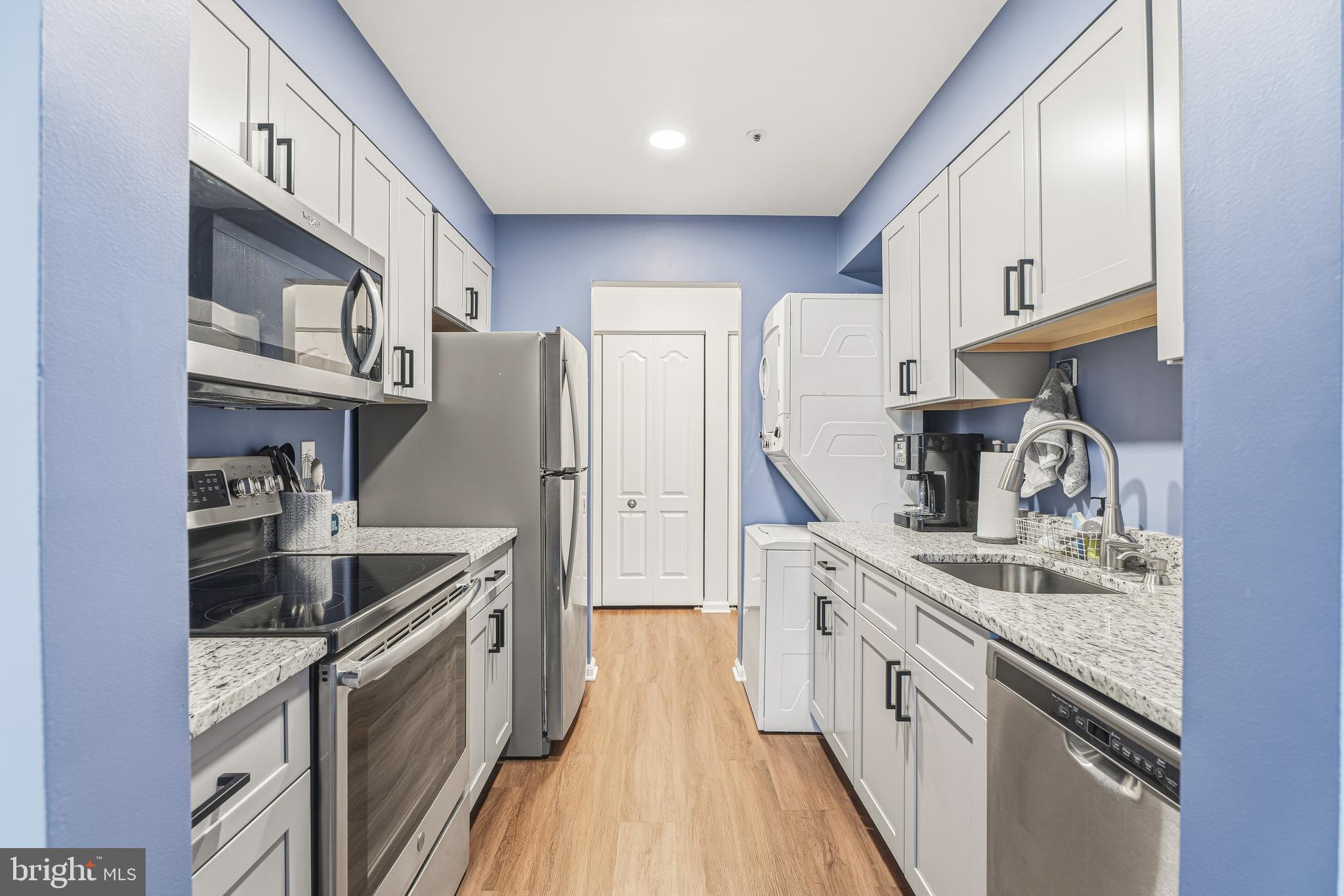 VILLAGE OF MONTGOMERY RUN - Residential