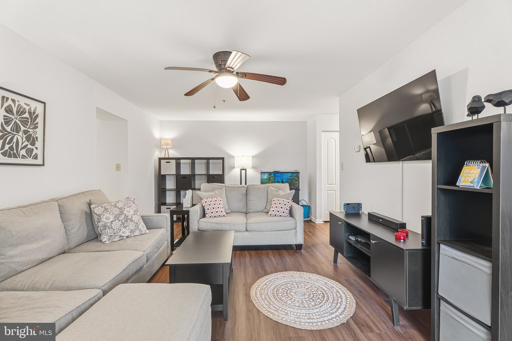 VILLAGE OF MONTGOMERY RUN - Residential