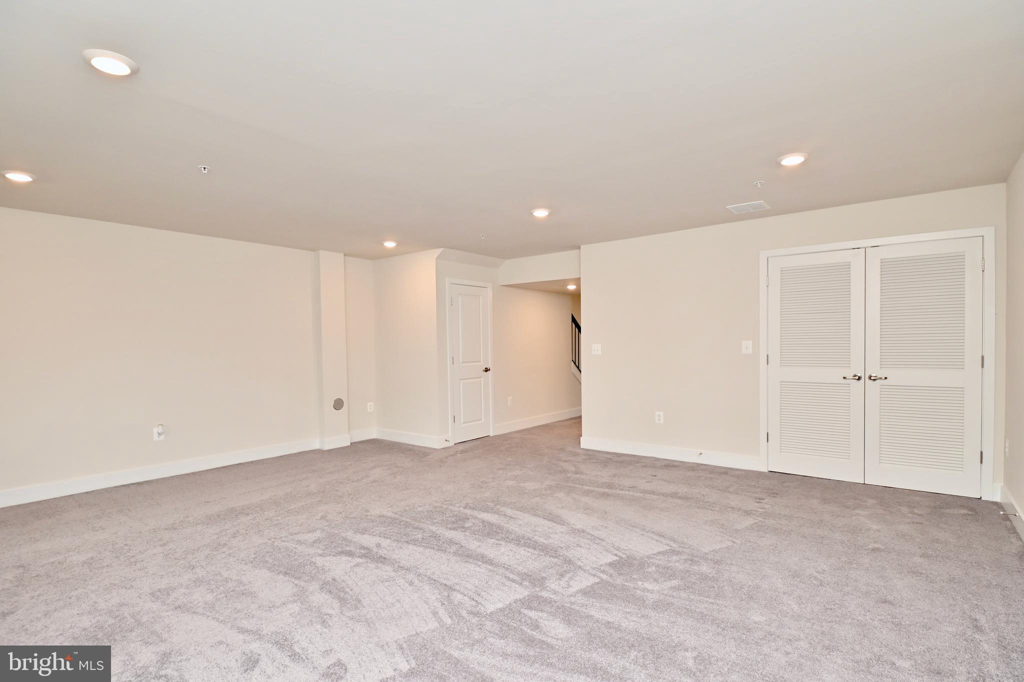 STONEHAVEN - Residential