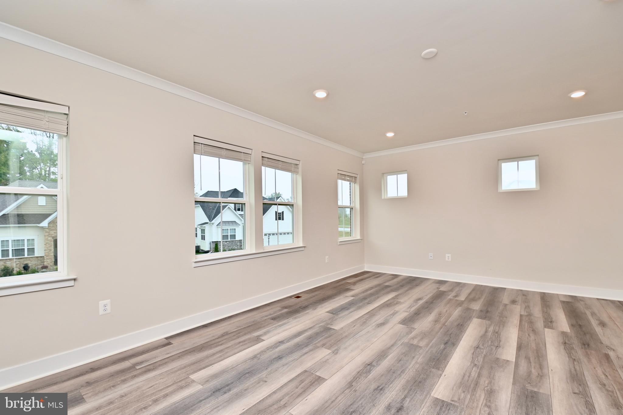 STONEHAVEN - Residential