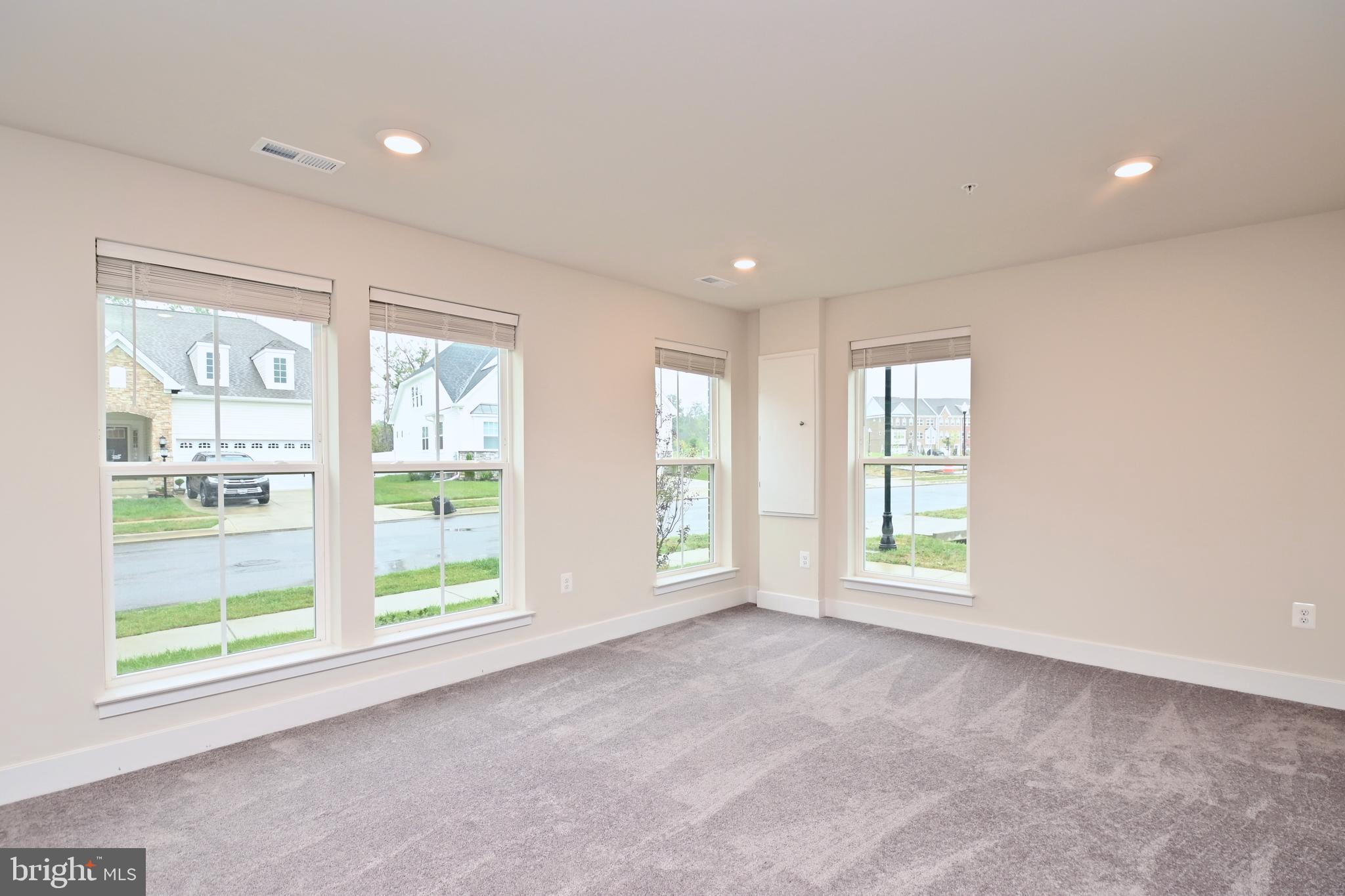 STONEHAVEN - Residential