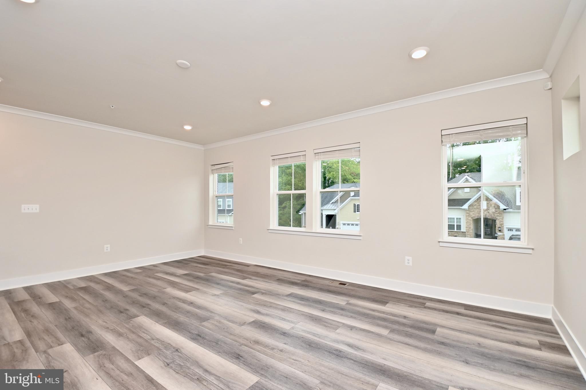 STONEHAVEN - Residential