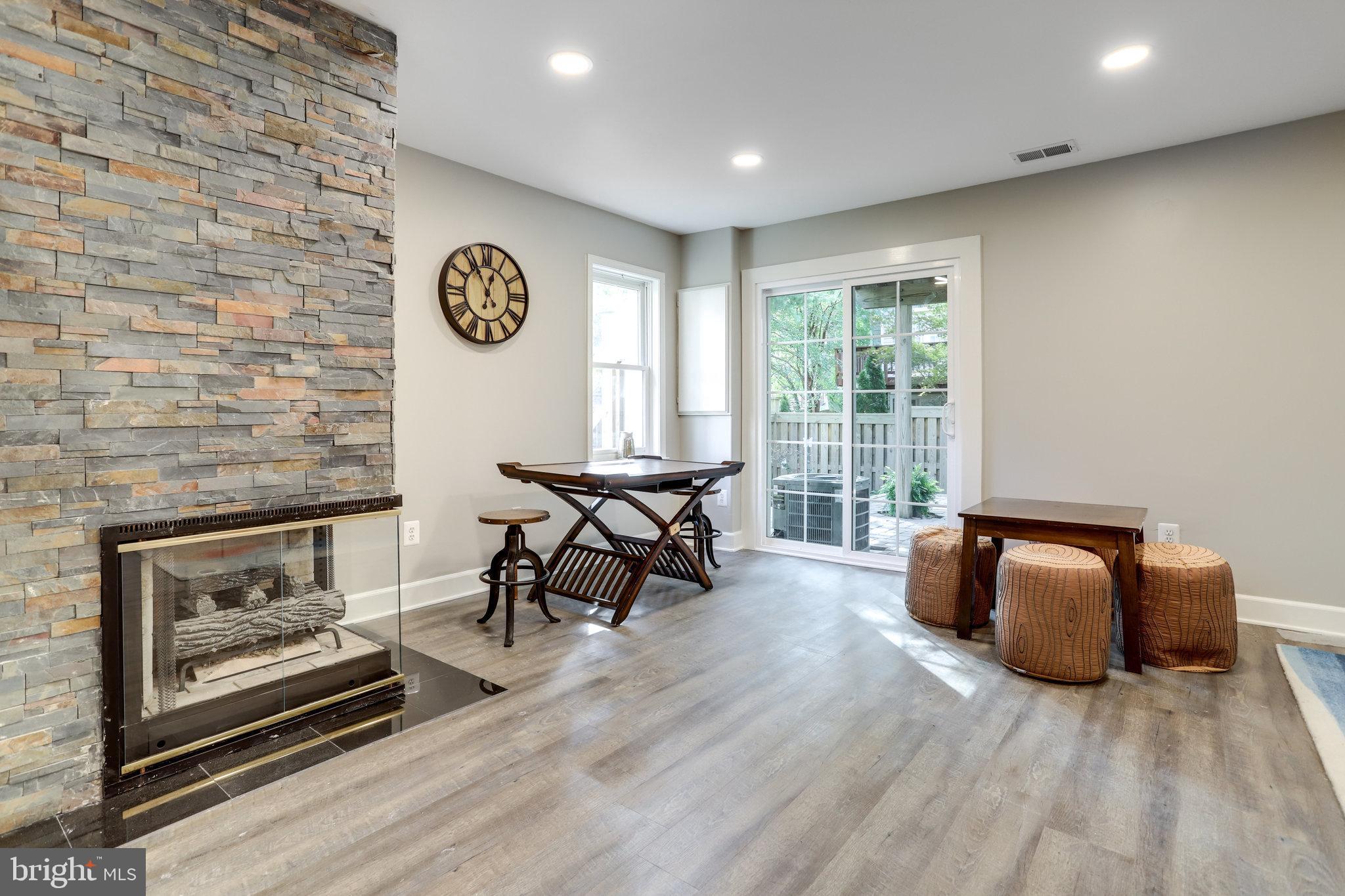 PENDERBROOK - Residential