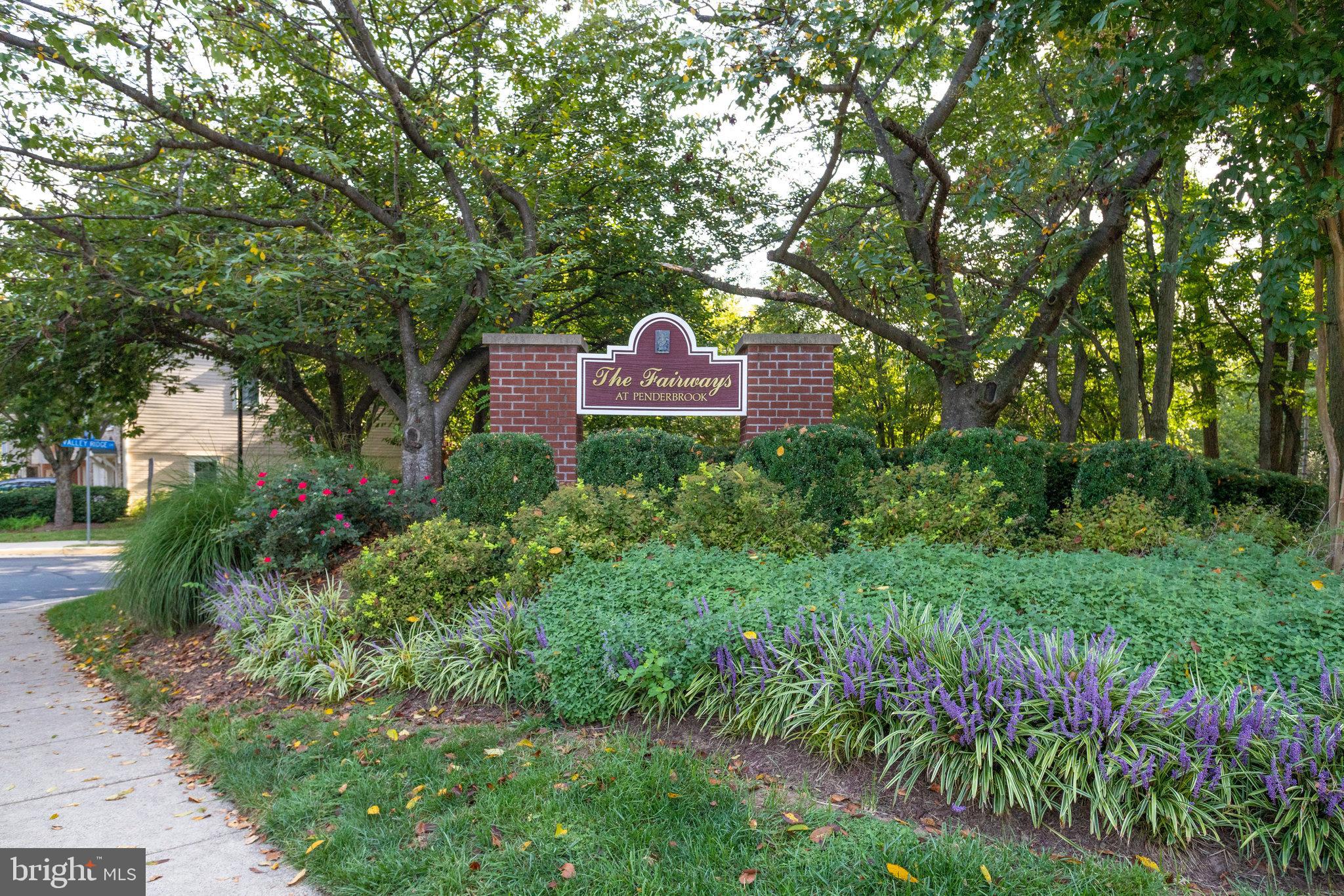 PENDERBROOK - Residential