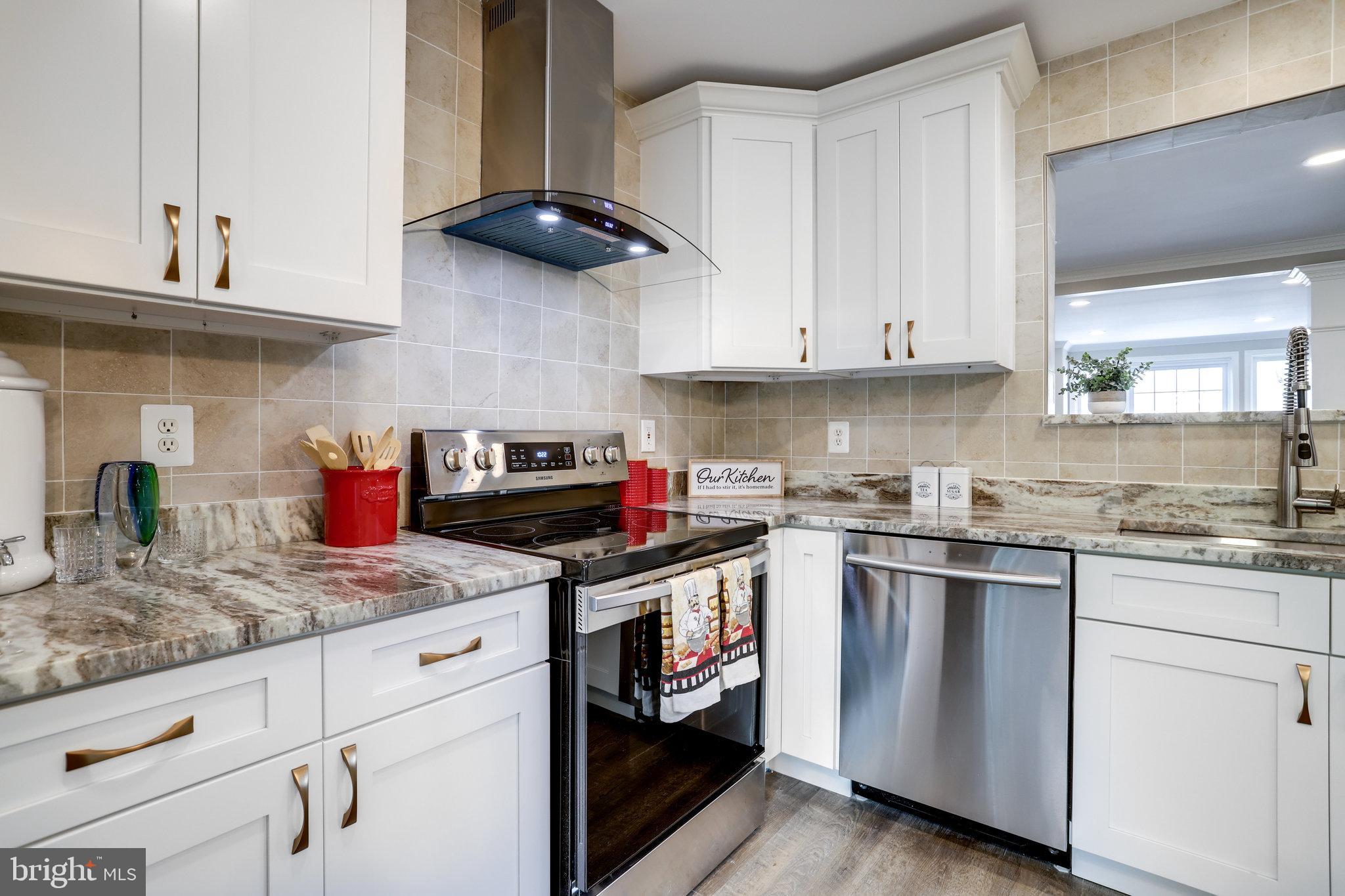 PENDERBROOK - Residential